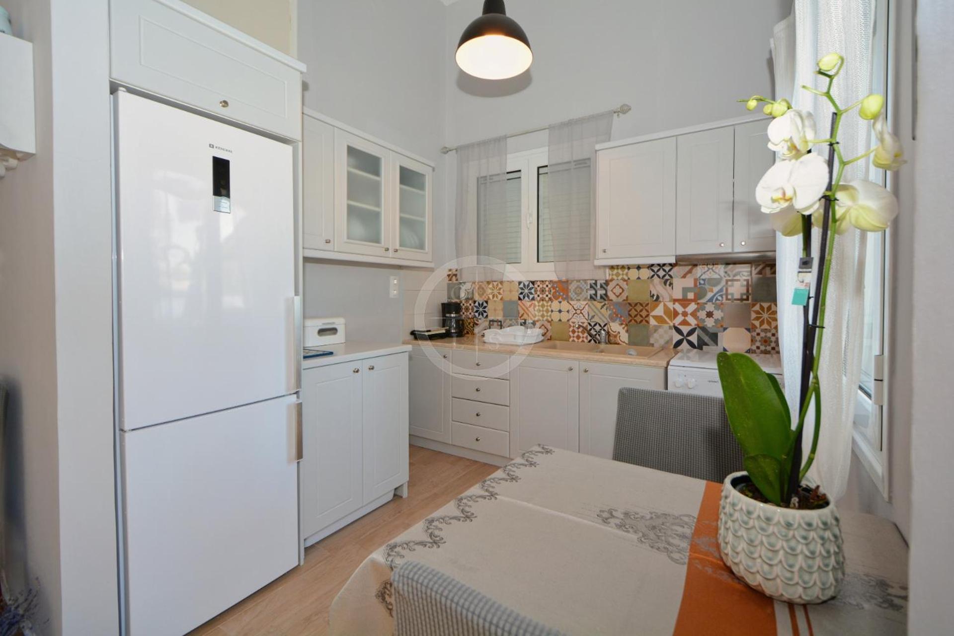 One-Bedroom Apartment photo 3