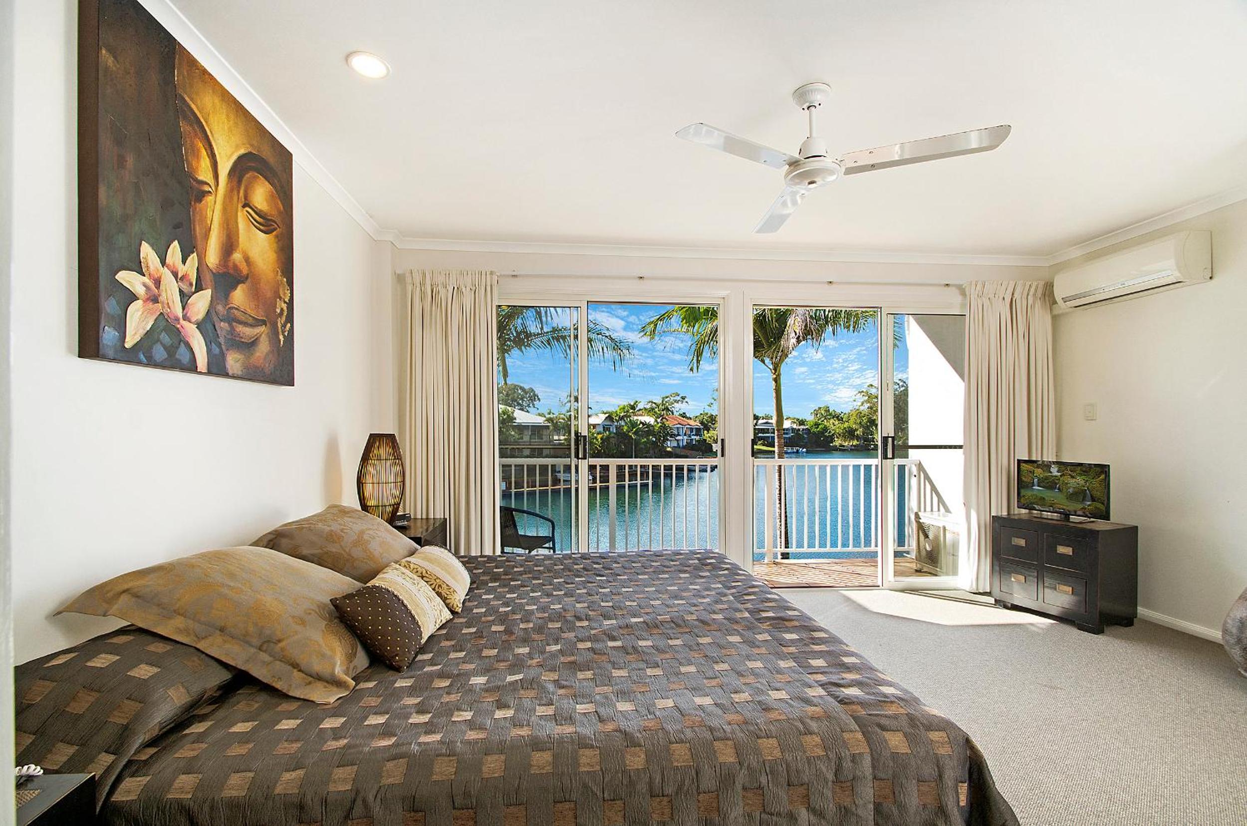 Family Three-Bedroom Villa with River View photo 2