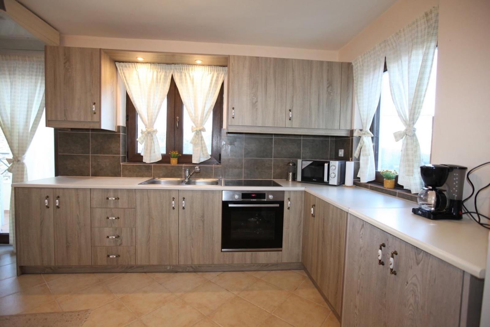 Two-Bedroom House - Photo 25