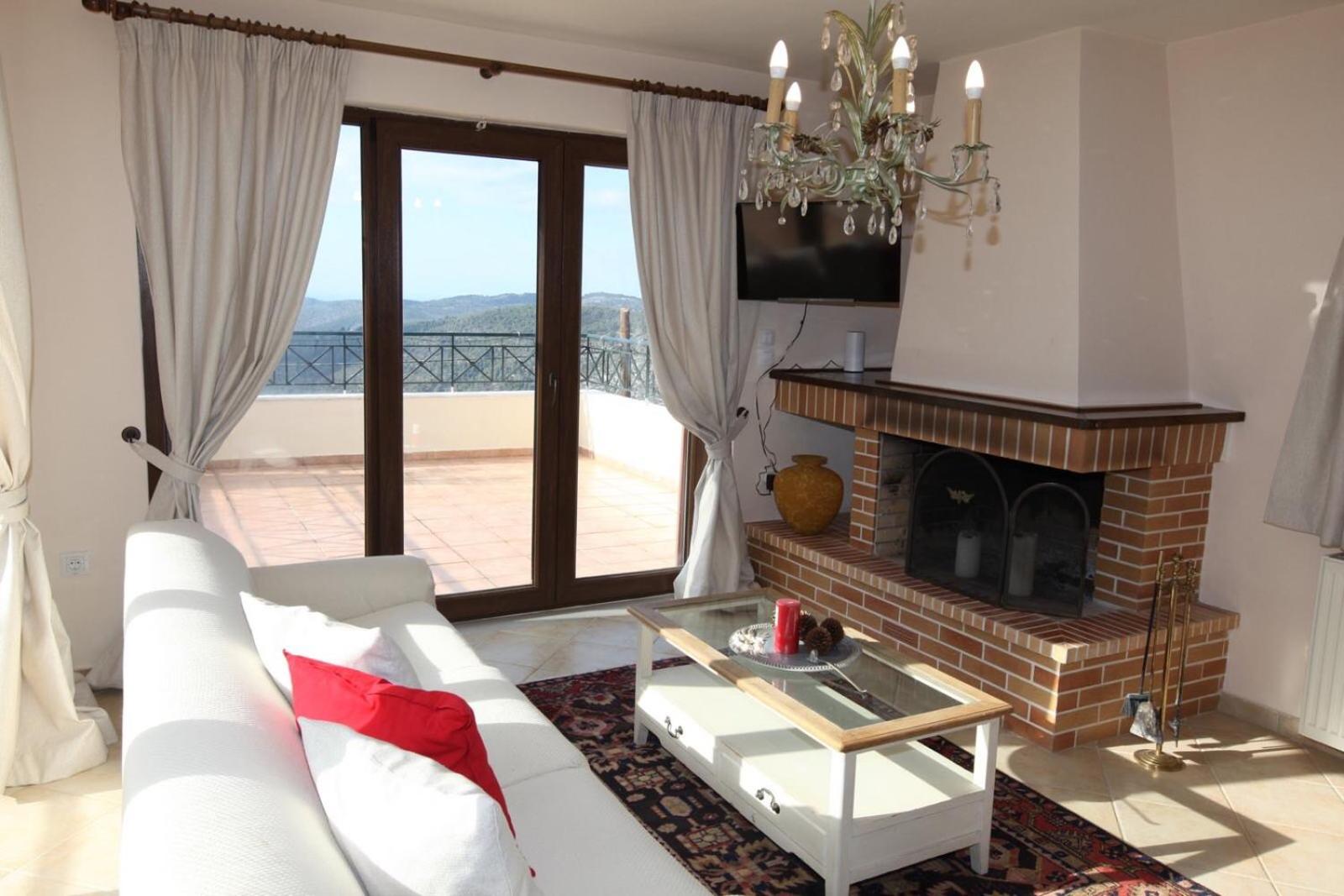 Two-Bedroom House - Photo 15