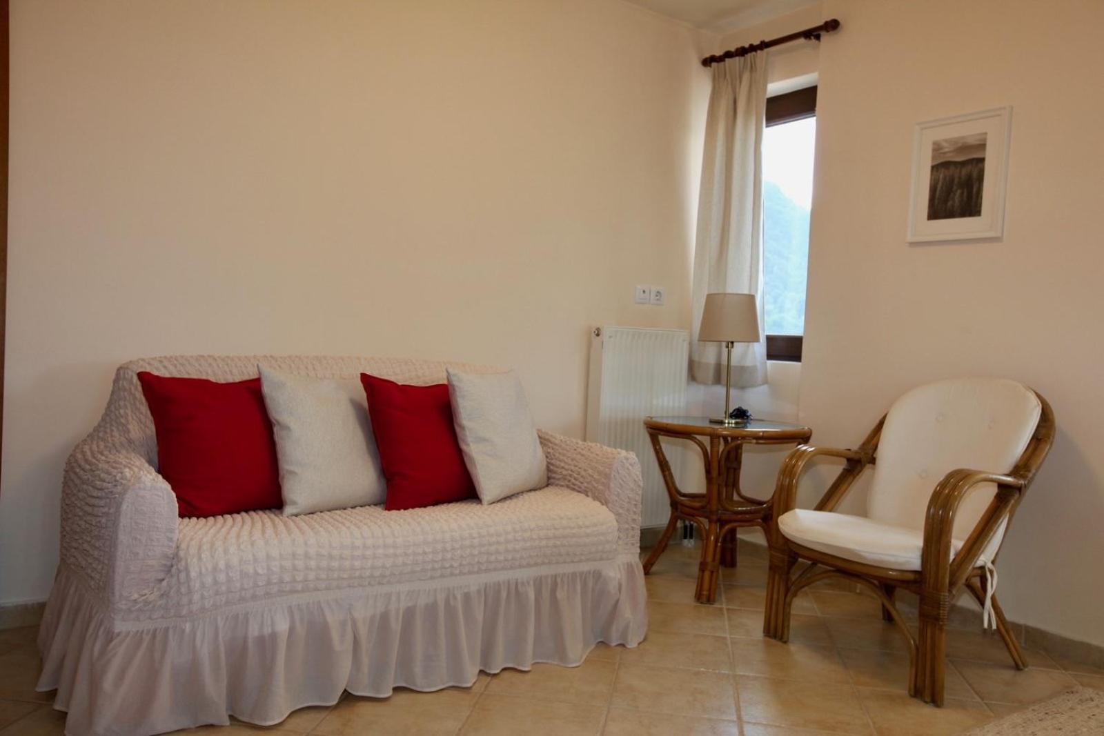 Two-Bedroom House - Photo 30