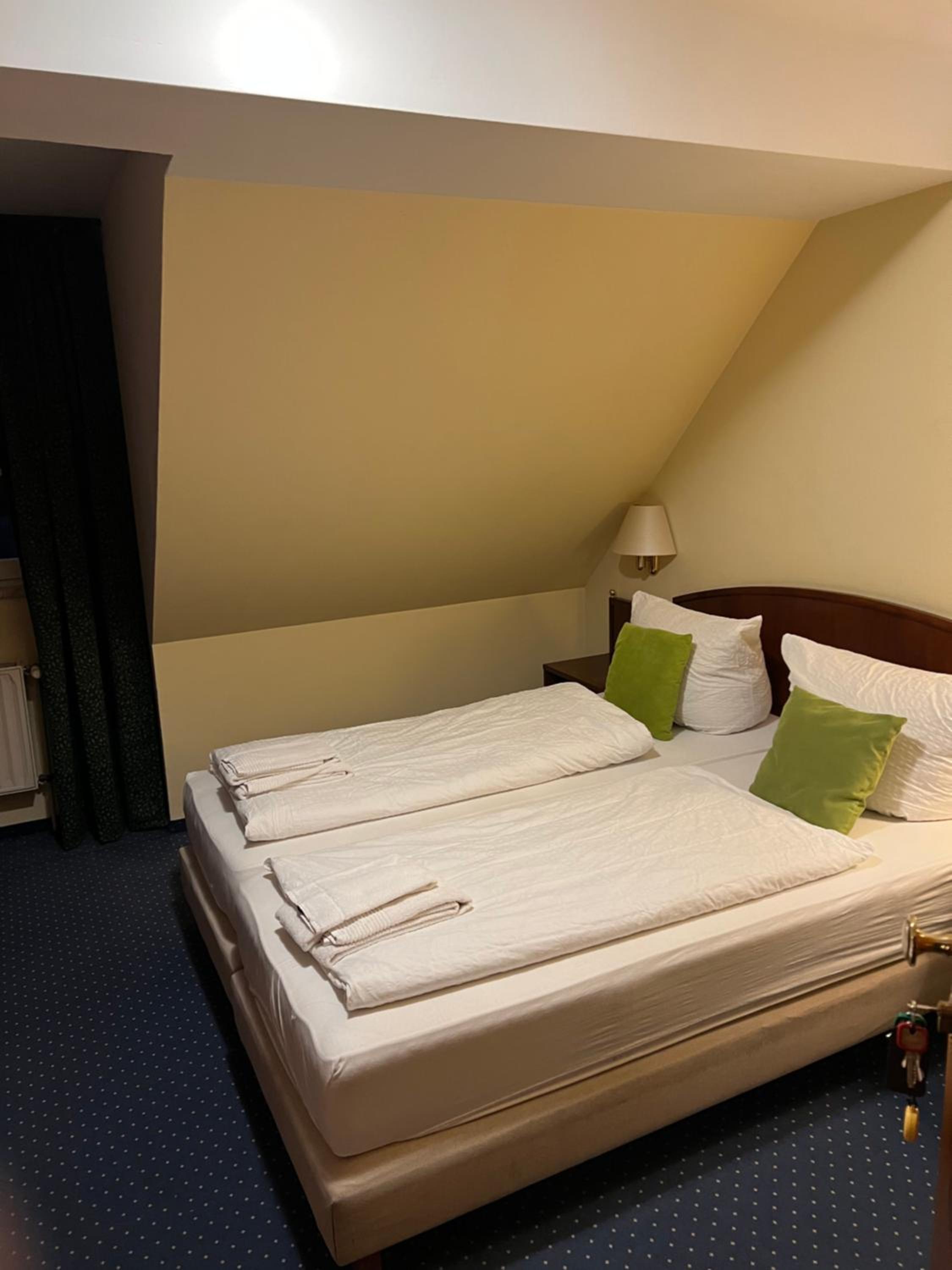 Double Room - Photo 2