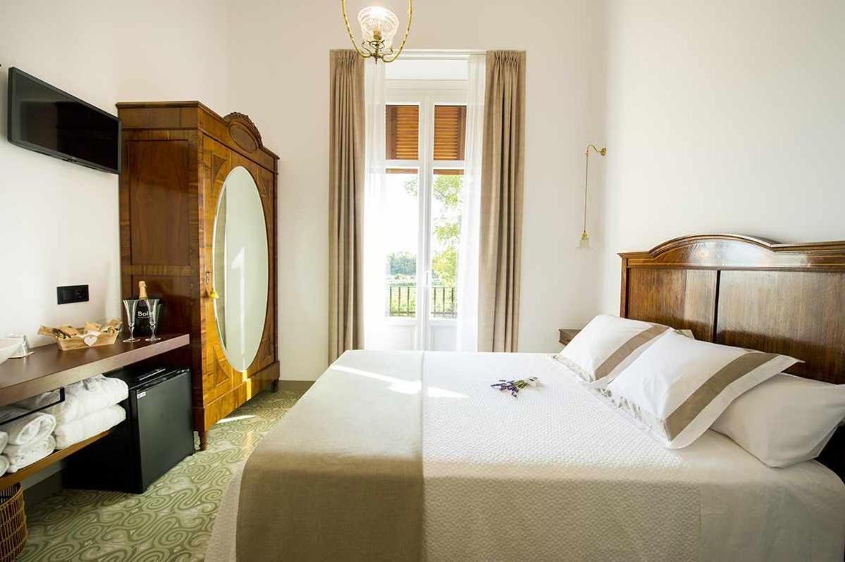 Double Room with Garden View - Photo 1