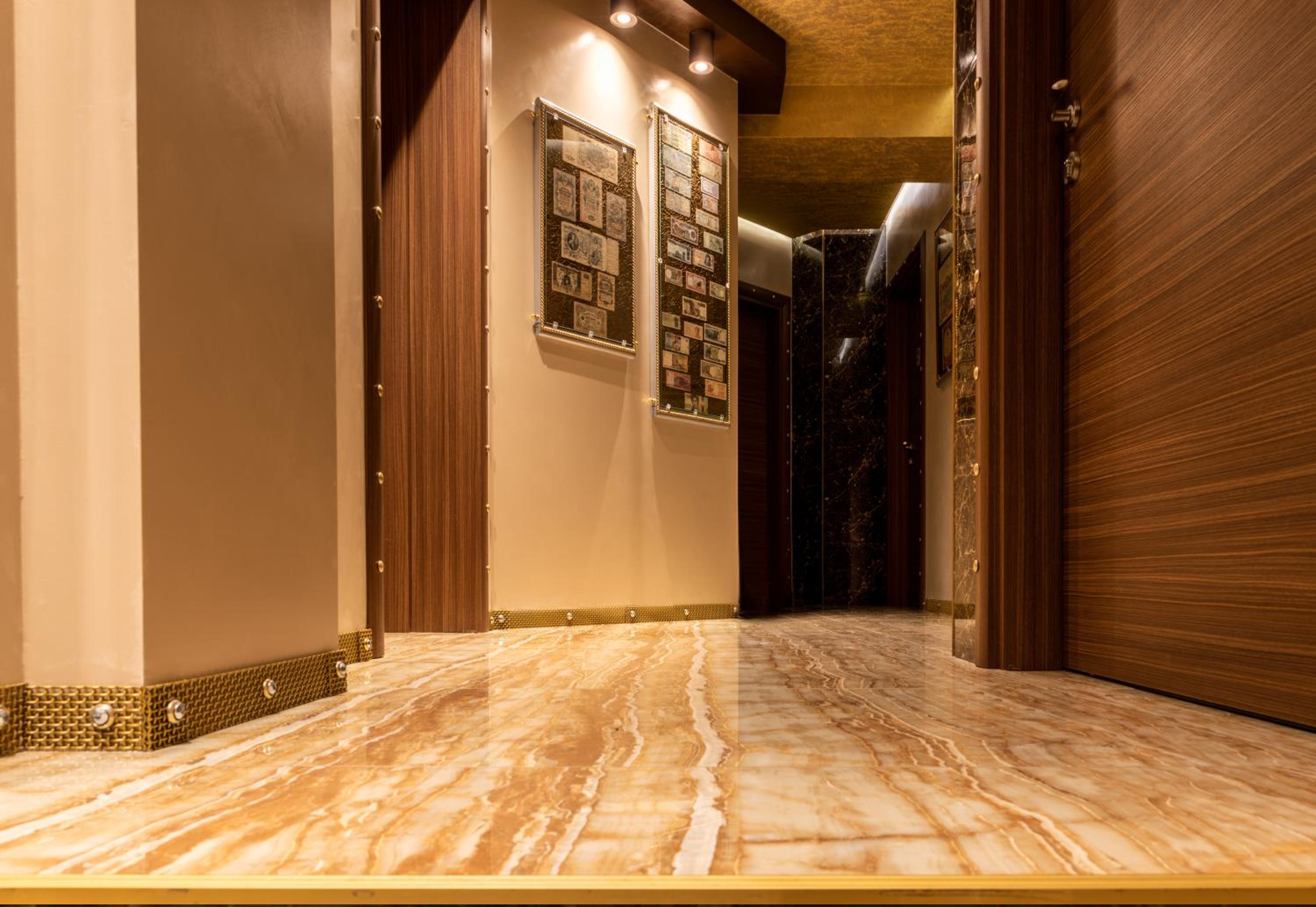 One-Bedroom Apartment with Spa Bath - Photo 27