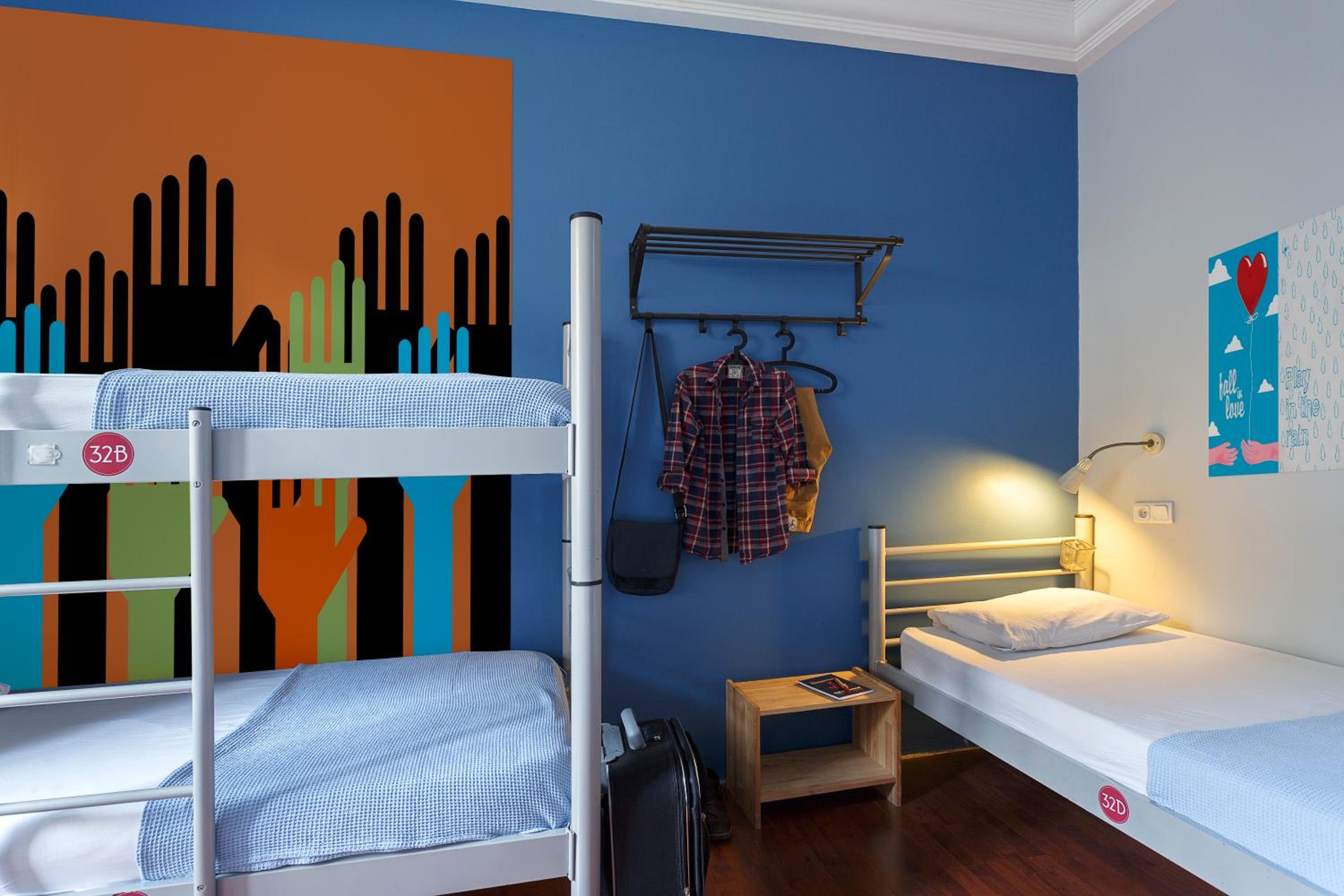Single Bed In Mixed Dormitory Room photo 2