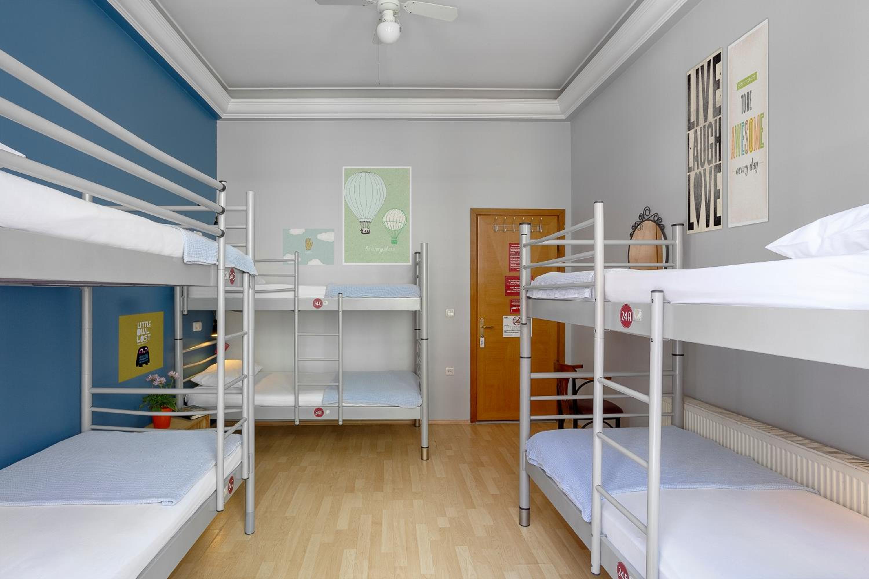 Bed In 6-Bed Mixed Dormitory Room photo 1