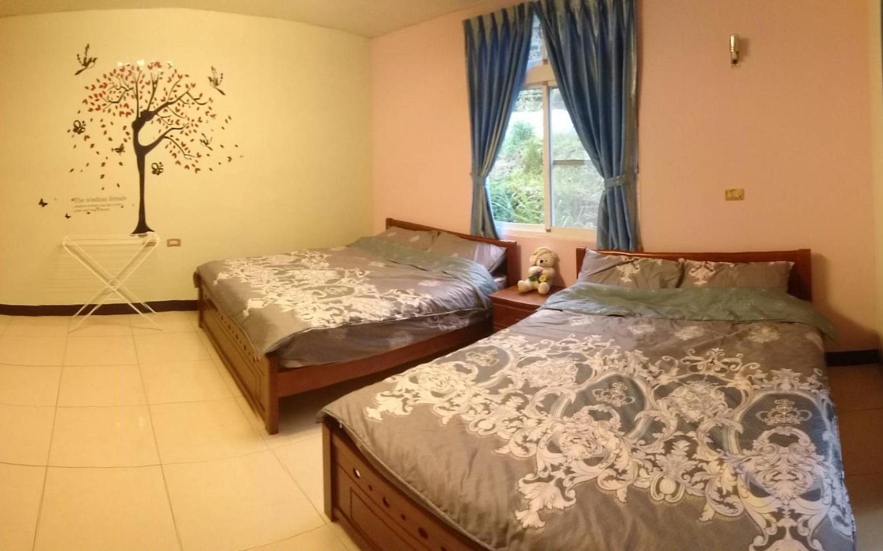 Quadruple Room with Mountain View