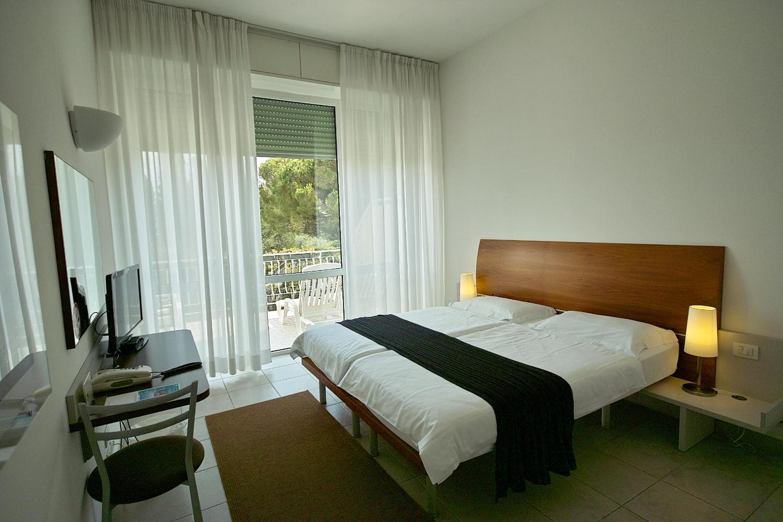Standard Double Plus Room with Terrace photo 3