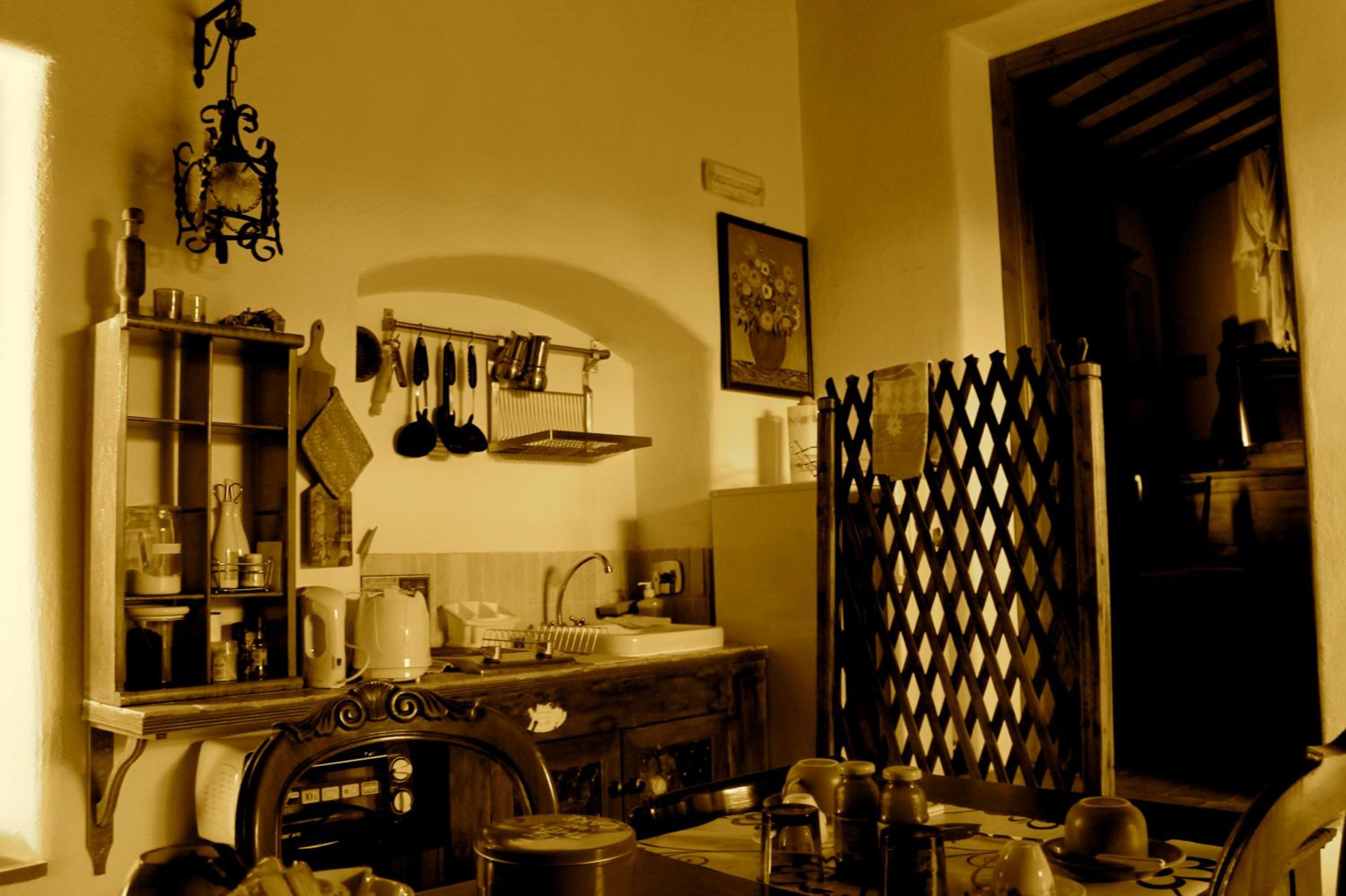 One-Bedroom Apartment - Photo 6