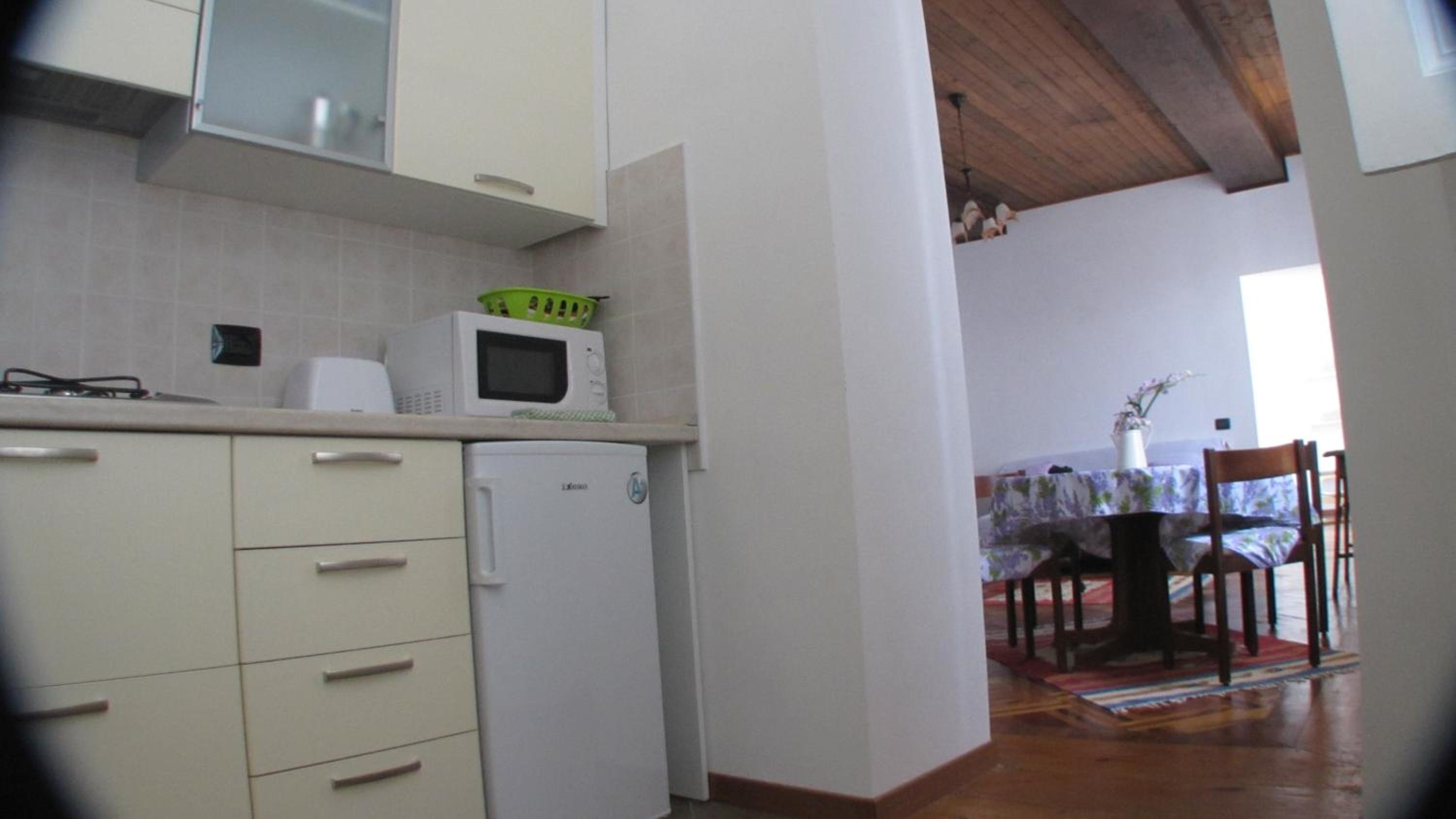 One-Bedroom Apartment - Photo 28