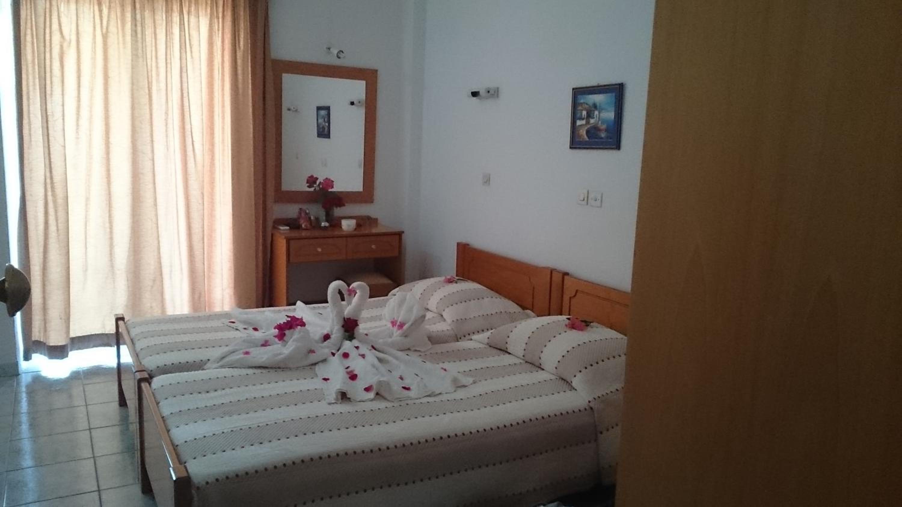Double Room with Balcony and Sea View photo 2