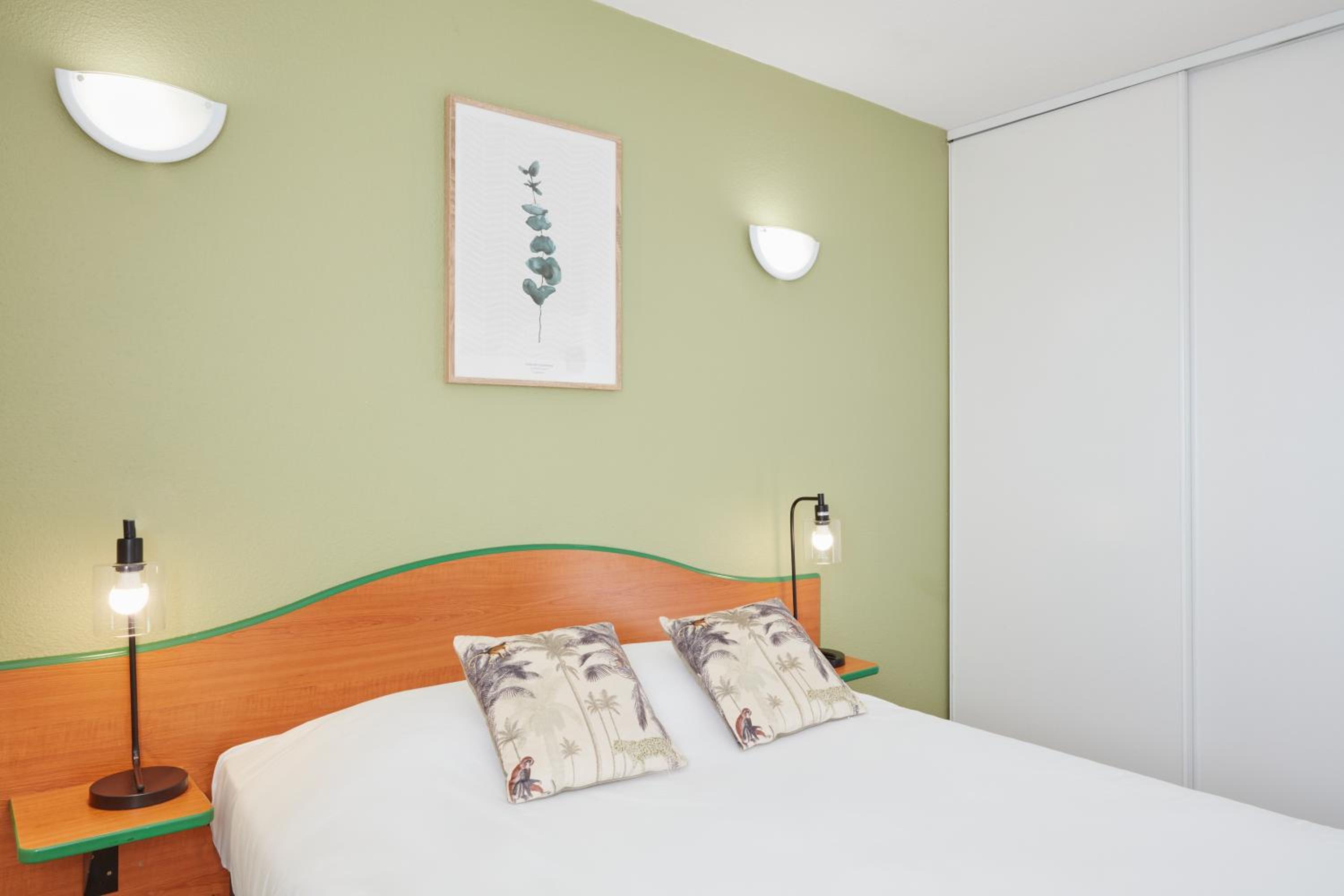One-Bedroom Apartment (4 Adults) - Photo 4