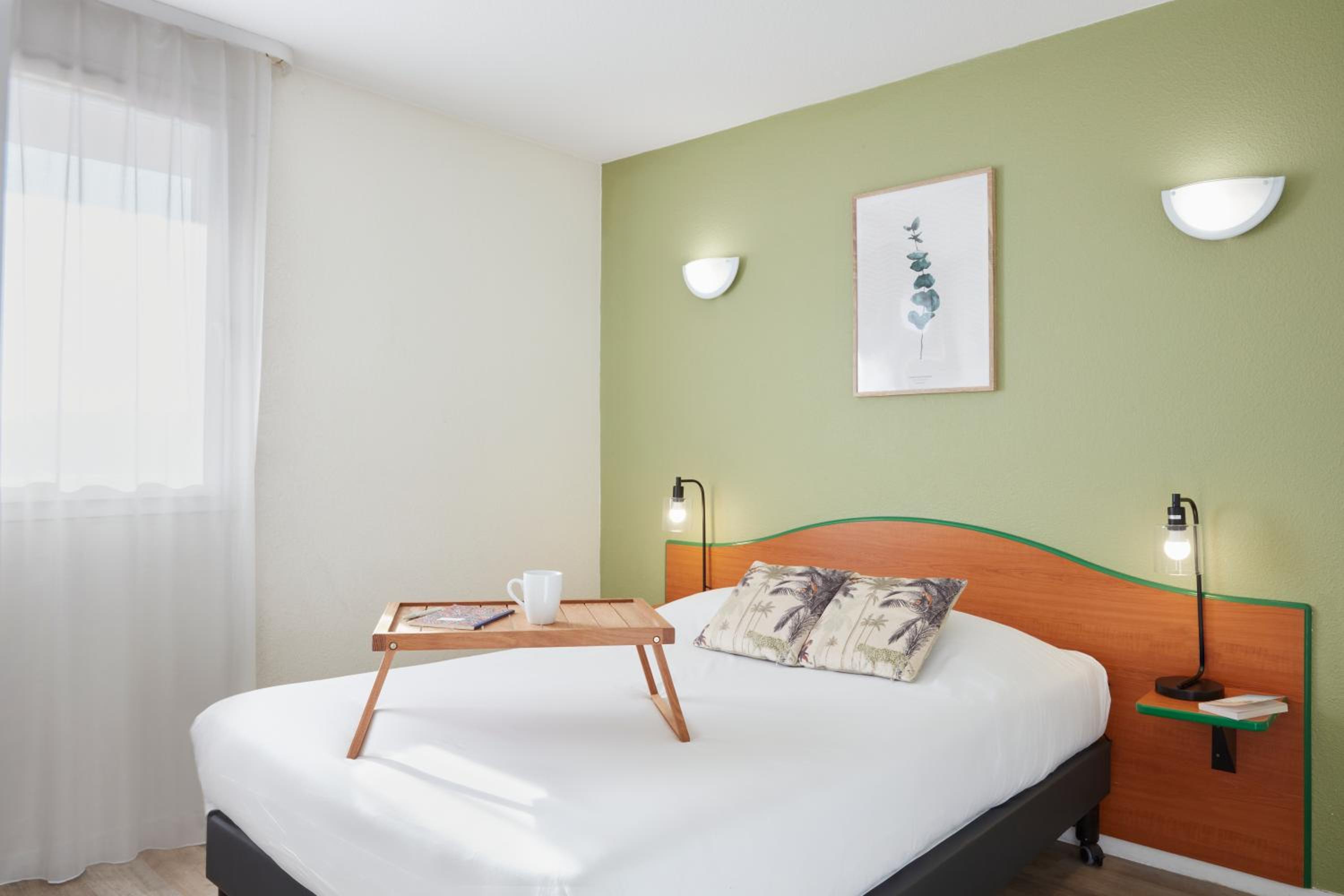 One-Bedroom Apartment (4 Adults) - Photo 13