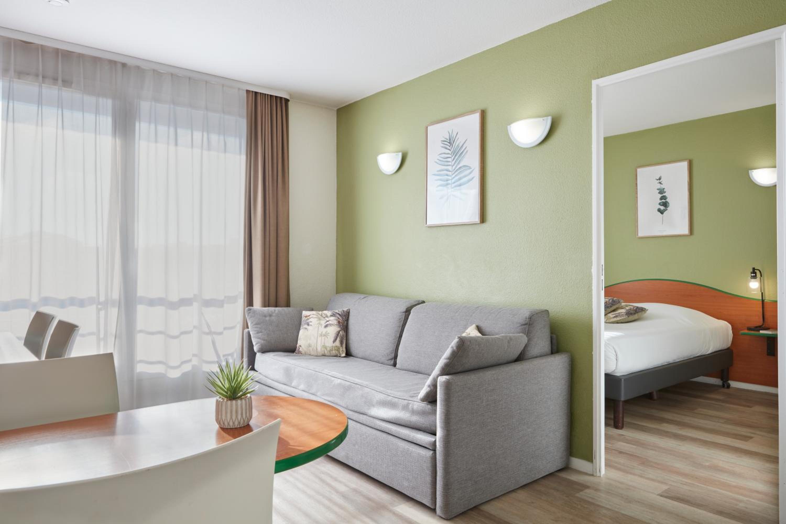 One-Bedroom Apartment (4 Adults) - Photo 1