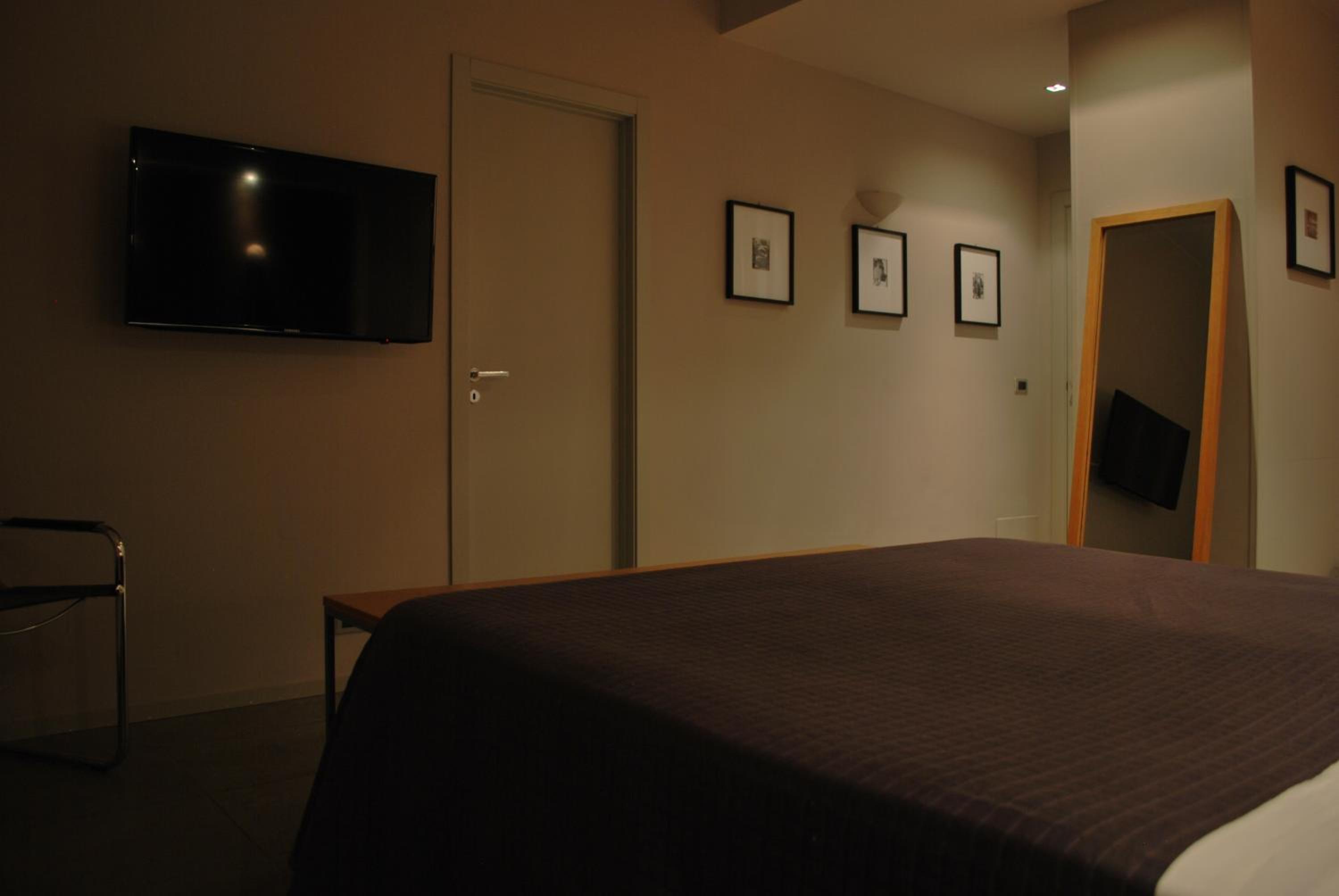 Deluxe Double or Twin Room with Garden View - Photo 12