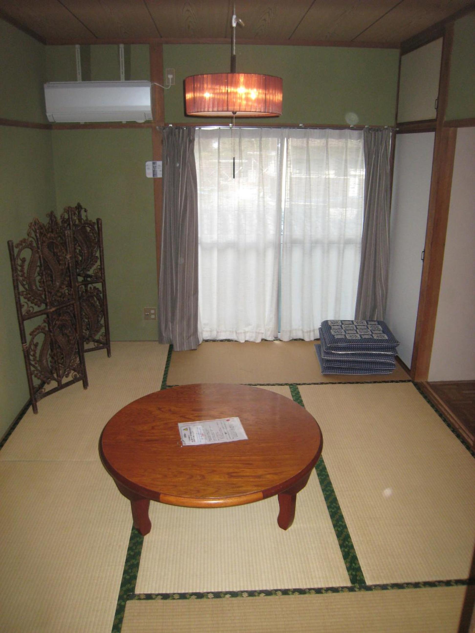 Traditional Japanese Twin A photo 3