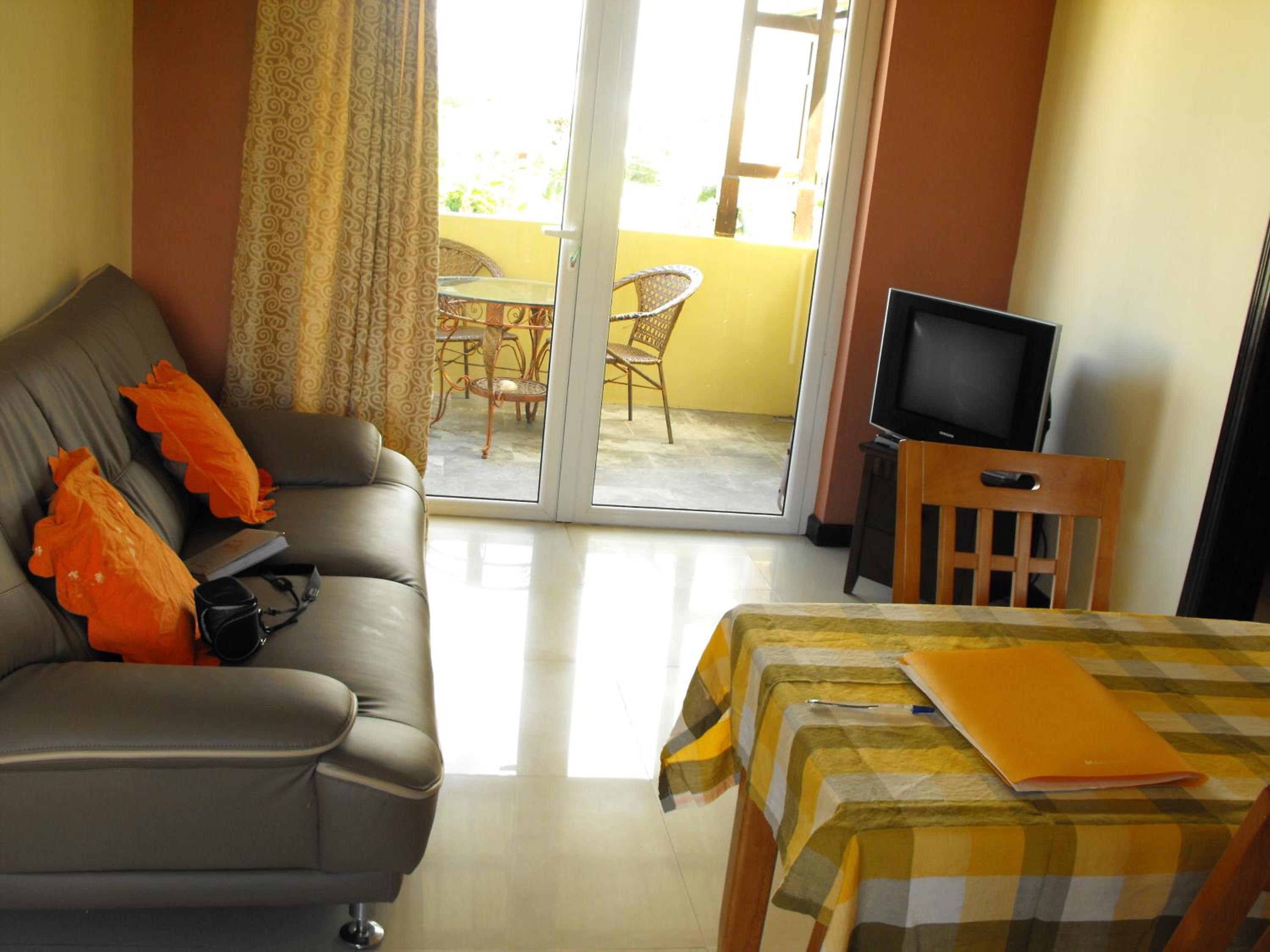 One-Bedroom Apartment - Photo 19