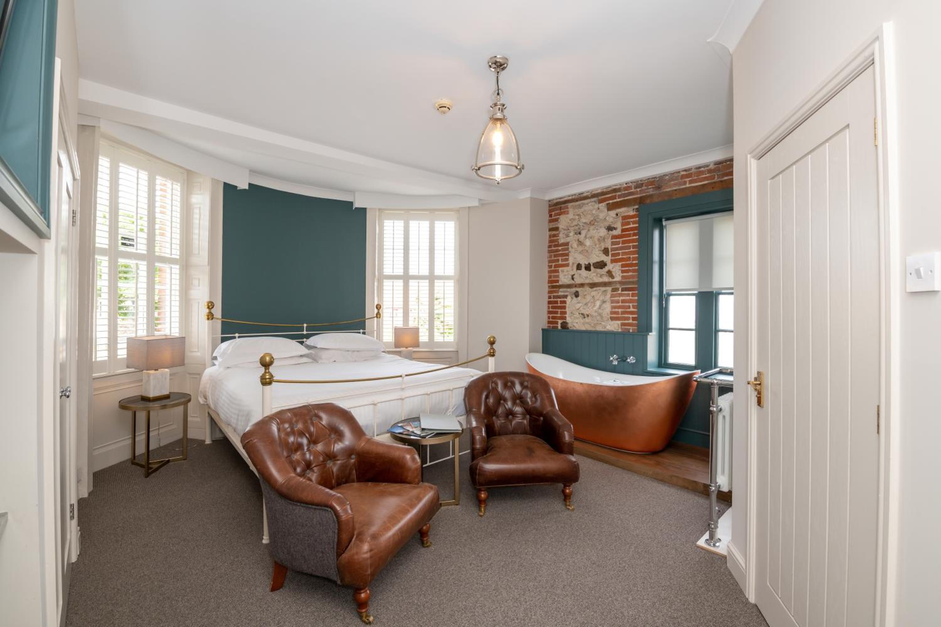 Deluxe King Room