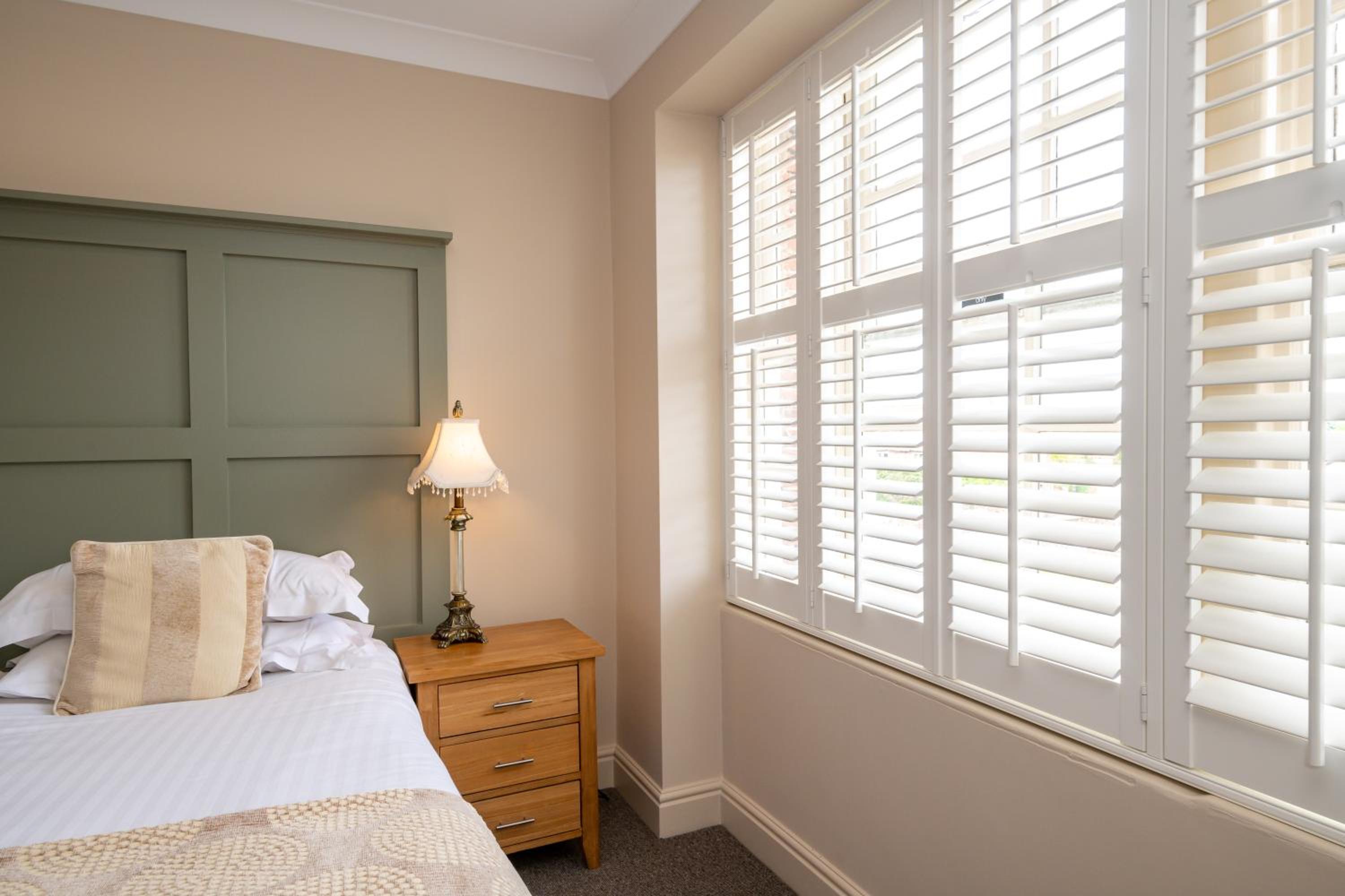 Standard King Room photo 3
