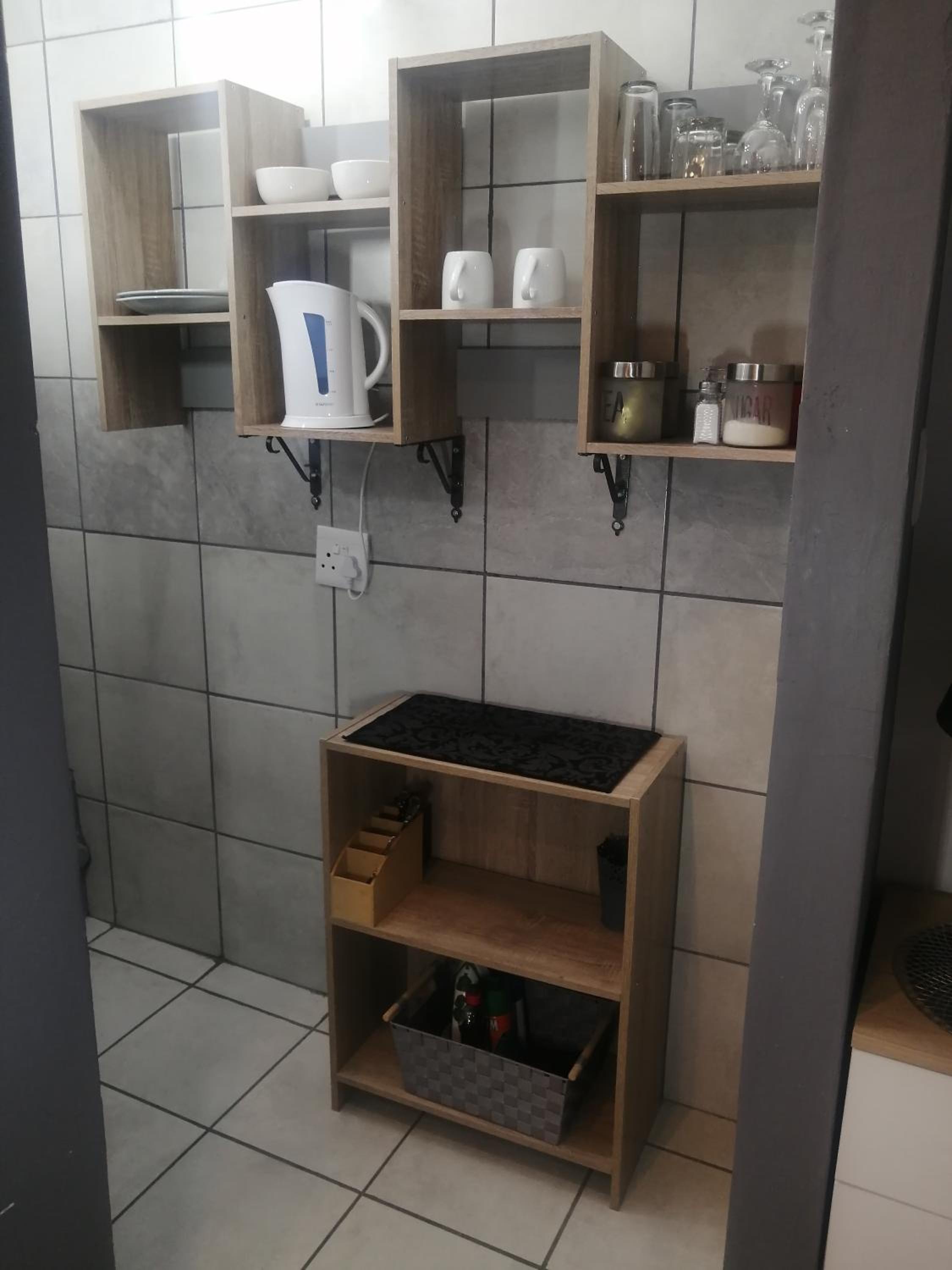 Suite - Photo 8