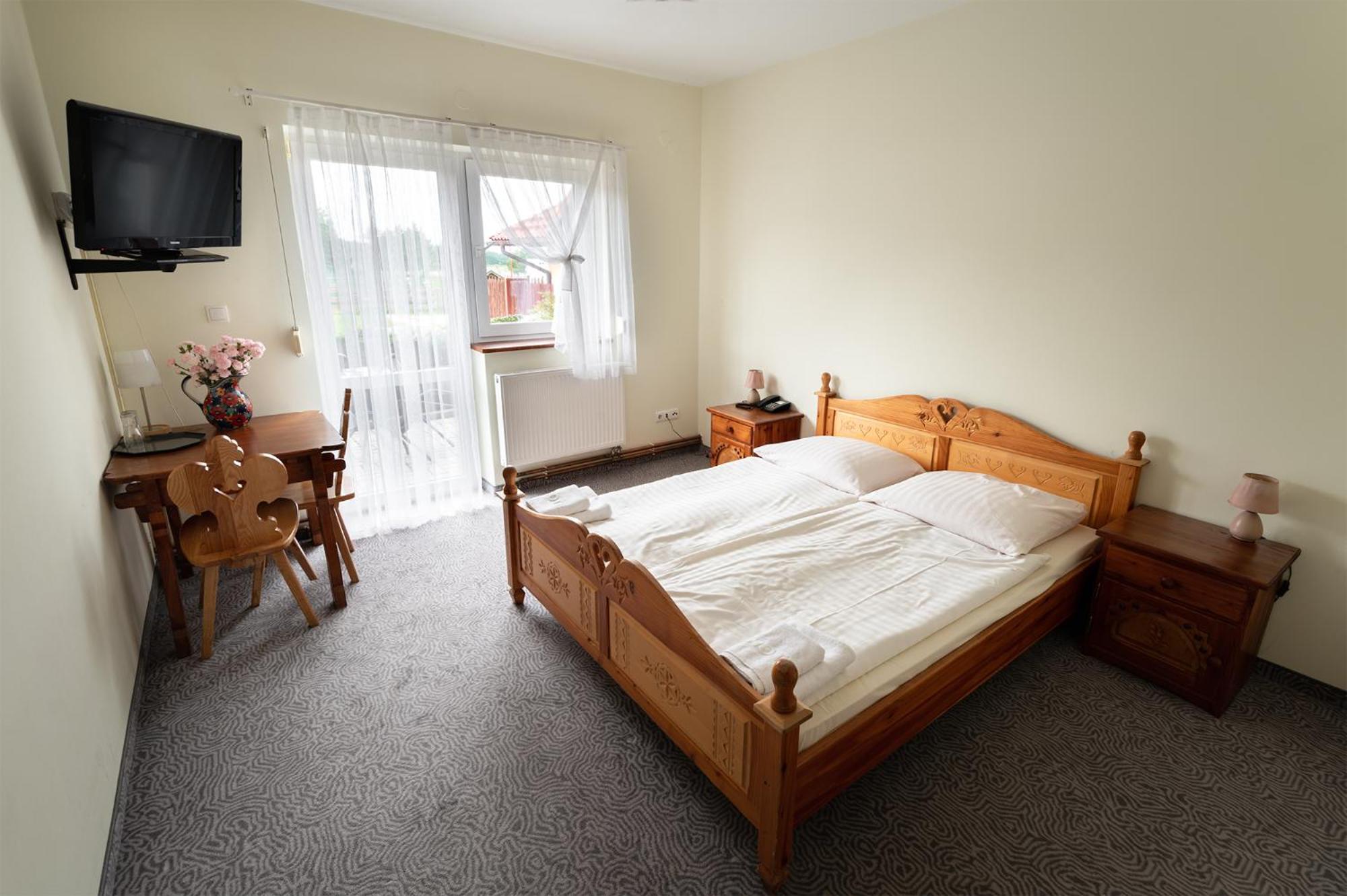 Standard Double Room (**)