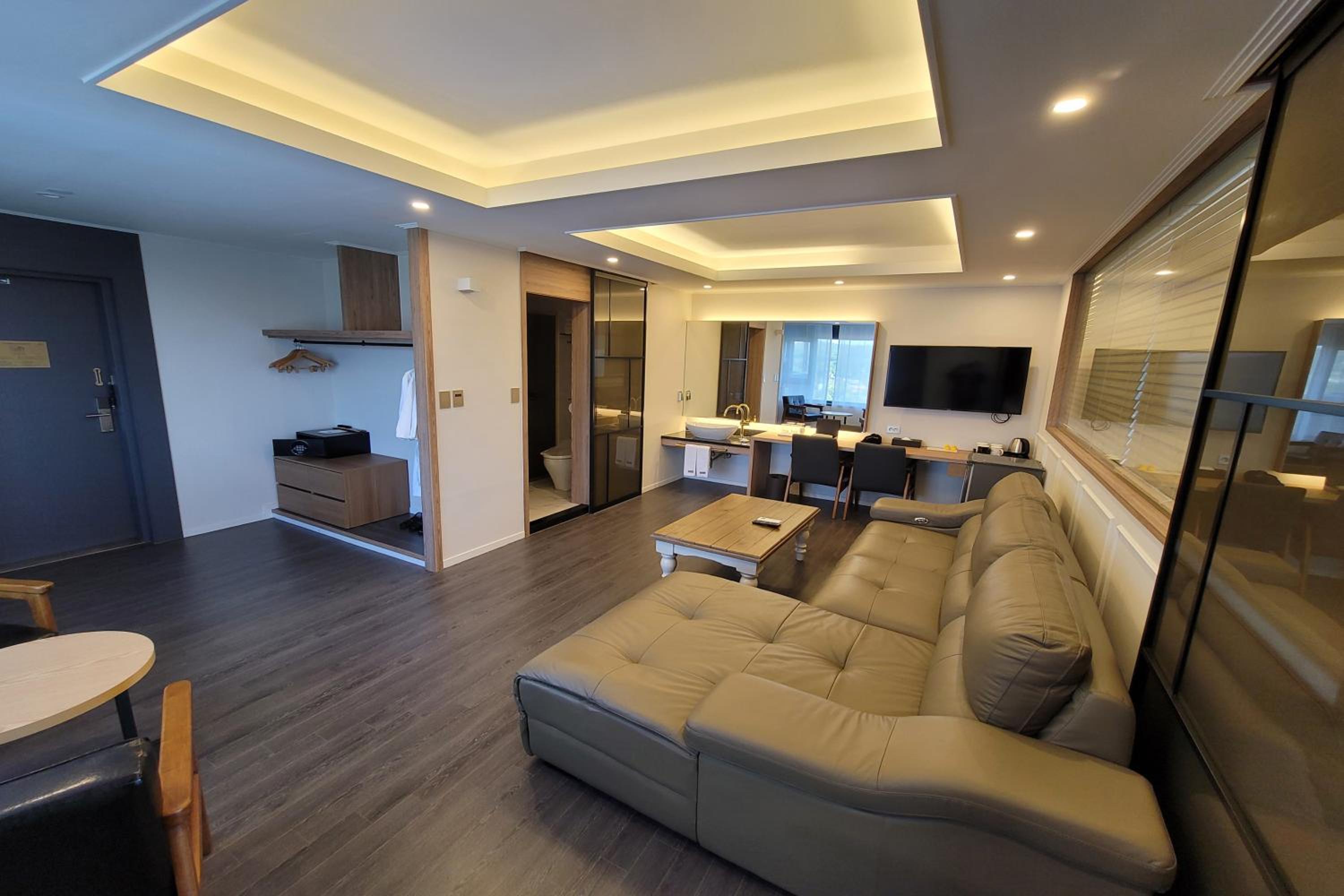 Casaloma Suite with Ocean View - Photo 6