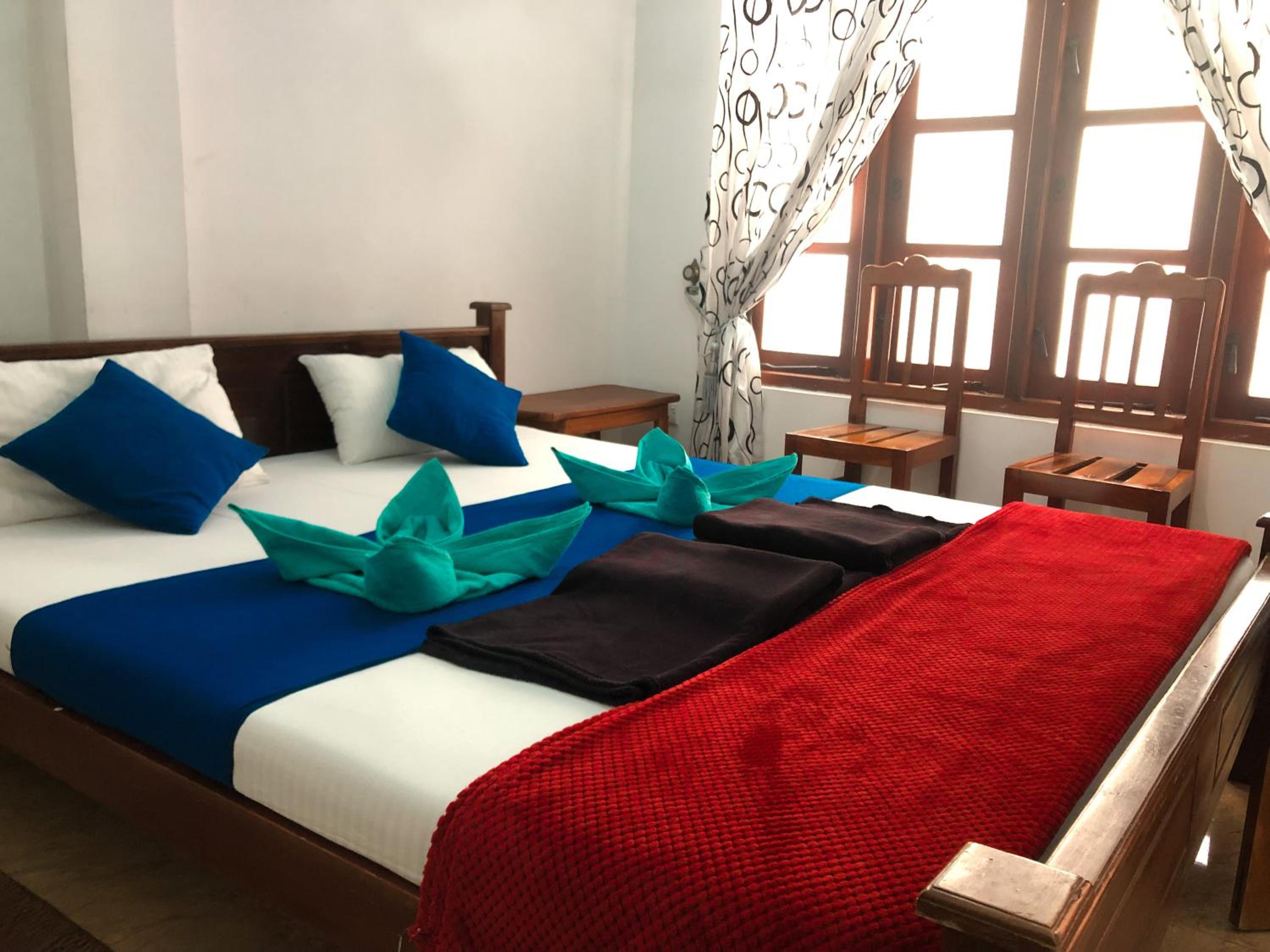 Standard Double Room - Photo 8