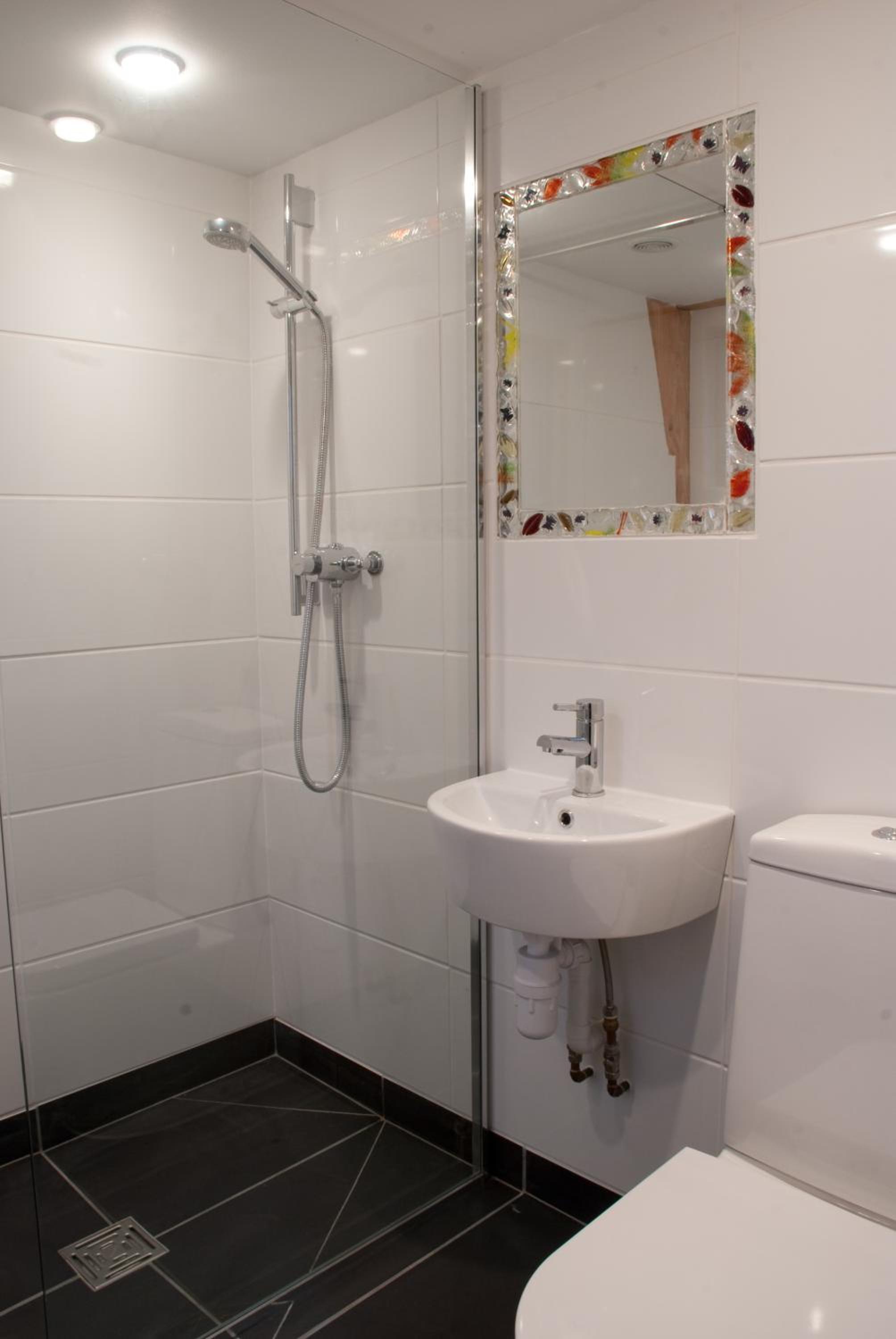 One-Bedroom Apartment - Room 1 photo 2
