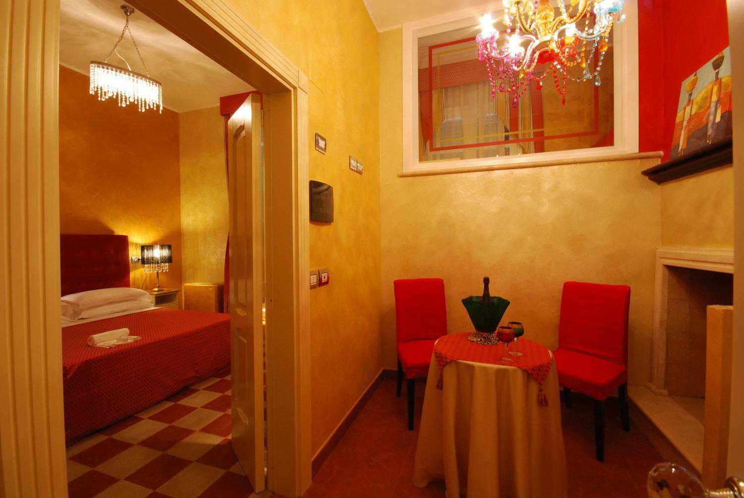 Suite - Photo 1