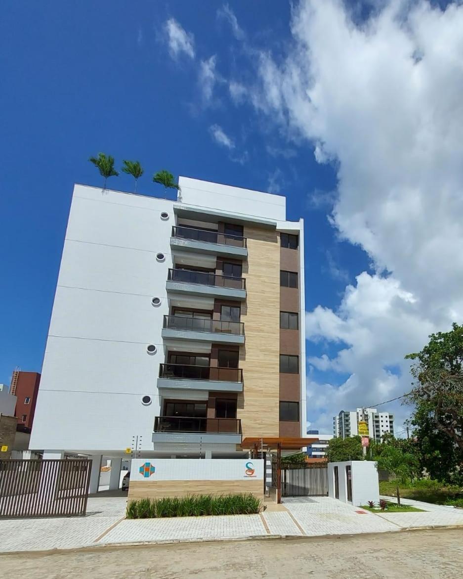 Apartment with Balcony photo 2