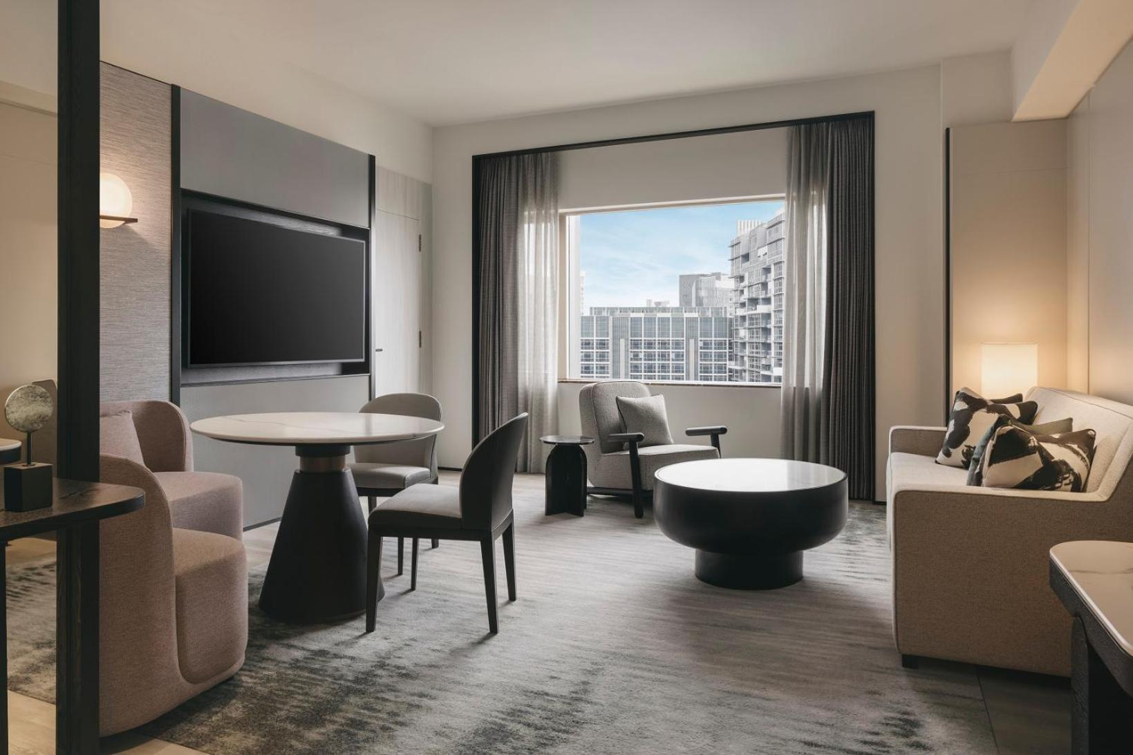 Executive King Suite with Lounge Access