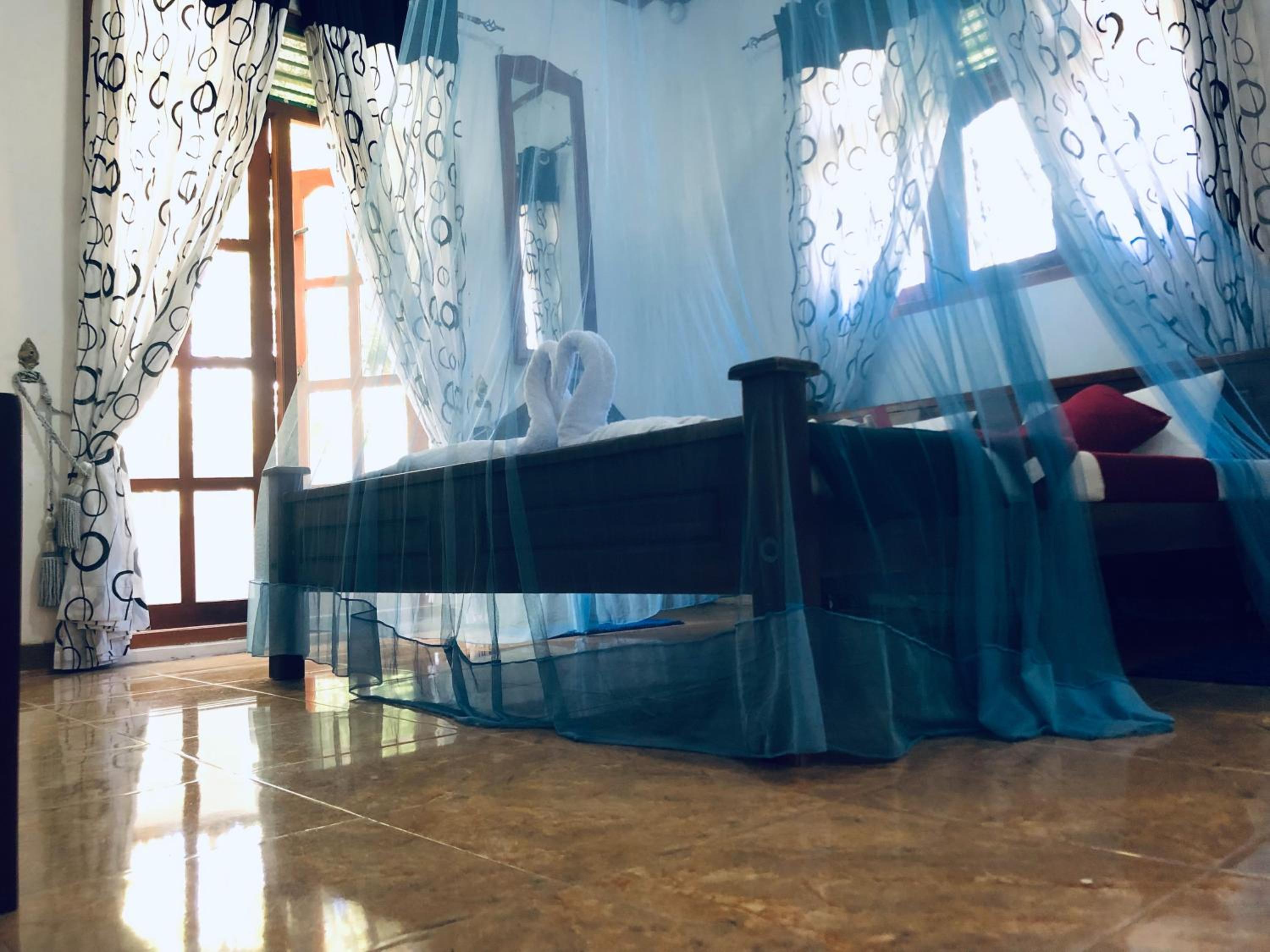 Standard Double Room - Photo 27