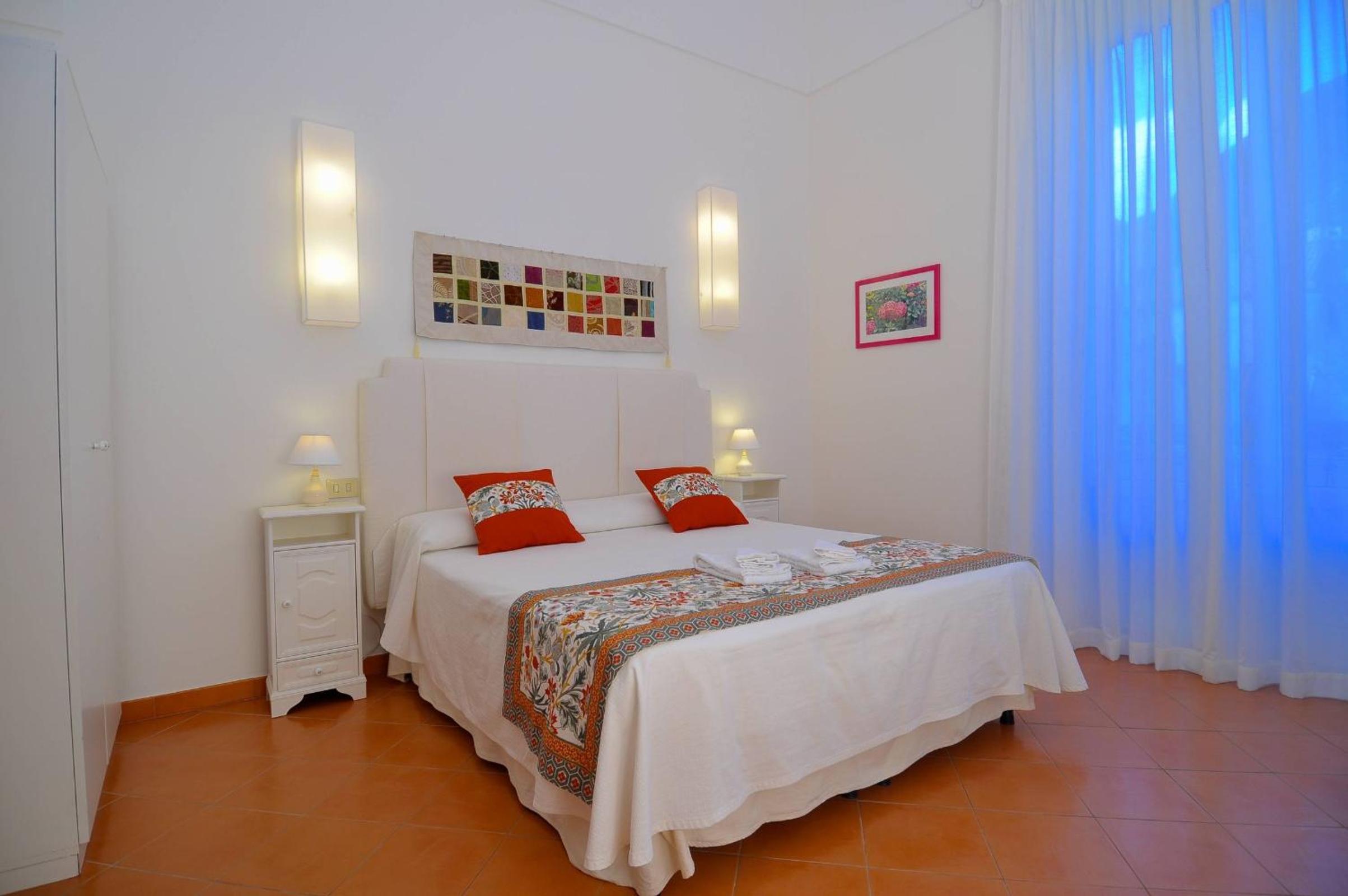 Two-Bedroom Apartment - Photo 12