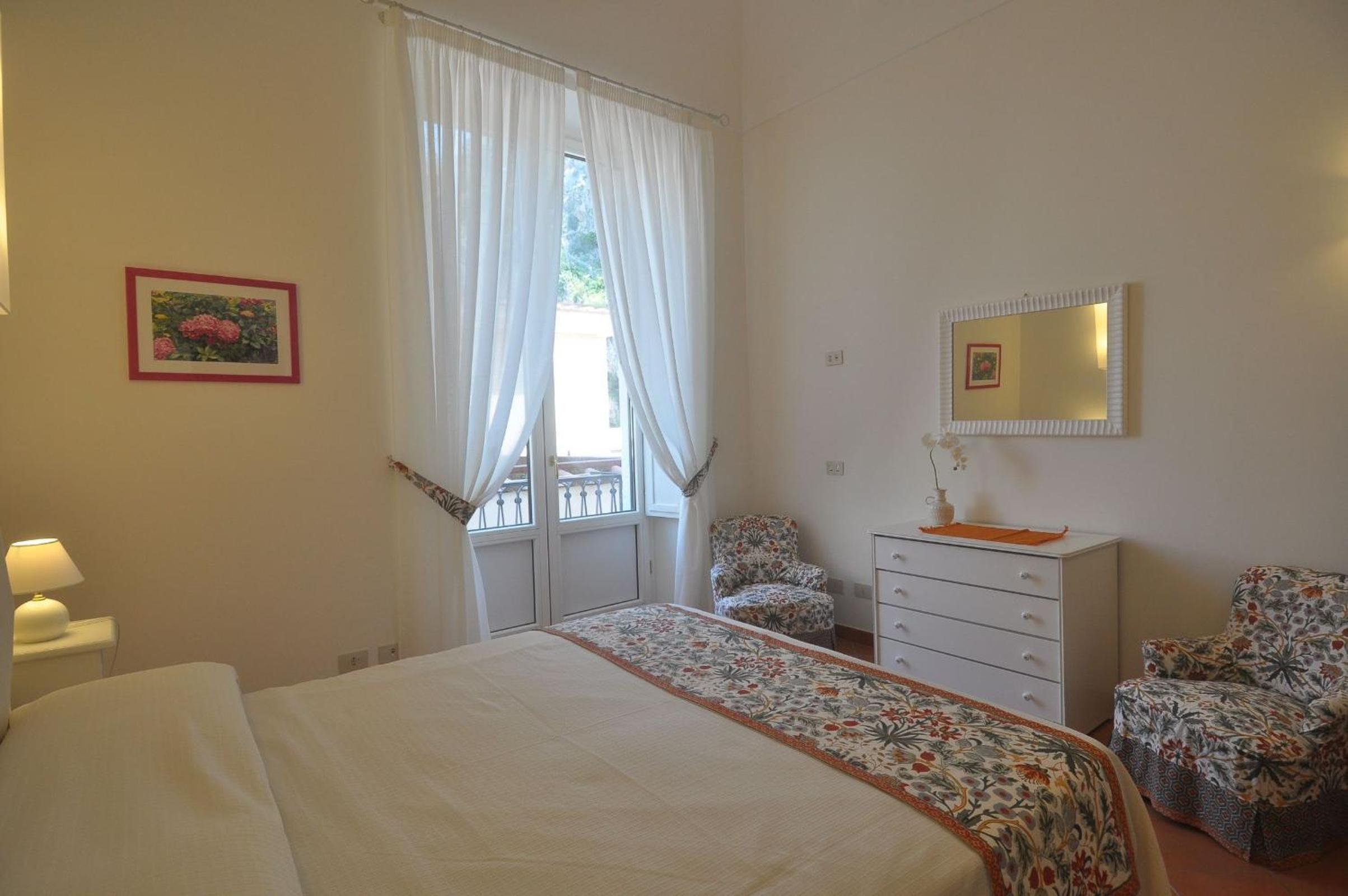 Two-Bedroom Apartment - Photo 8