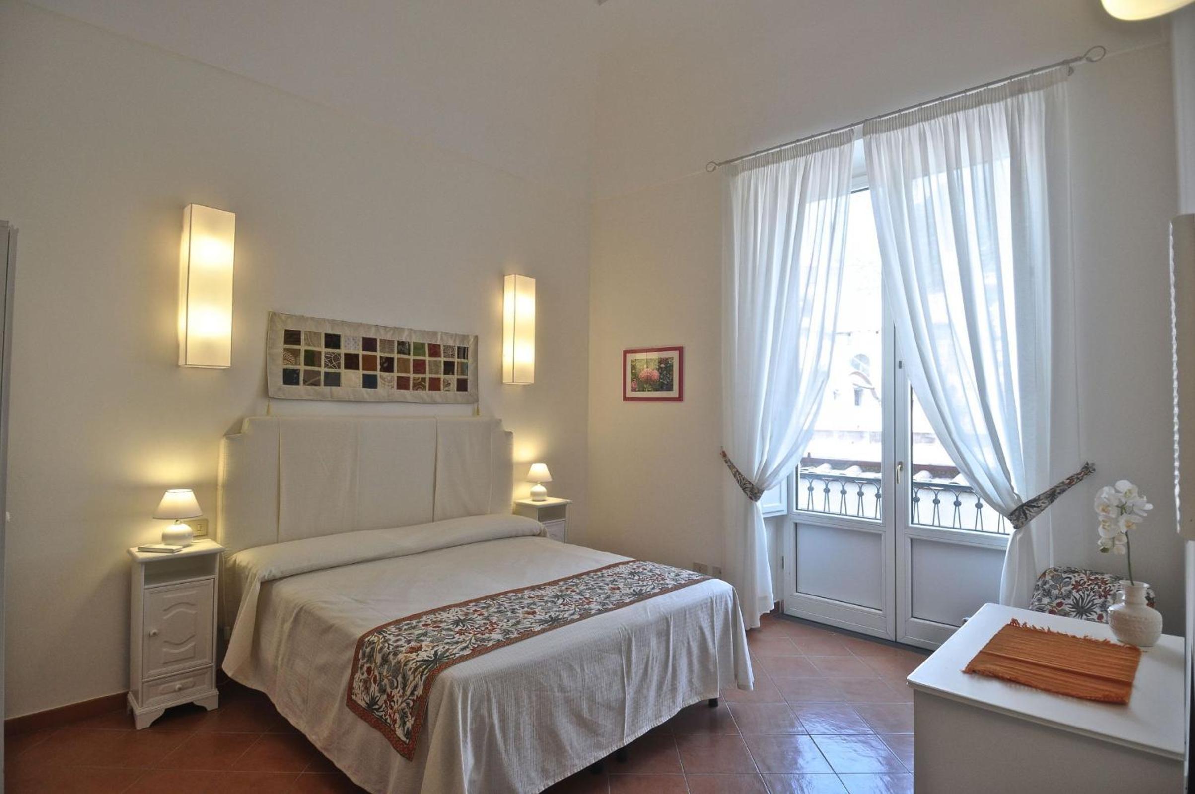 Two-Bedroom Apartment - Photo 7