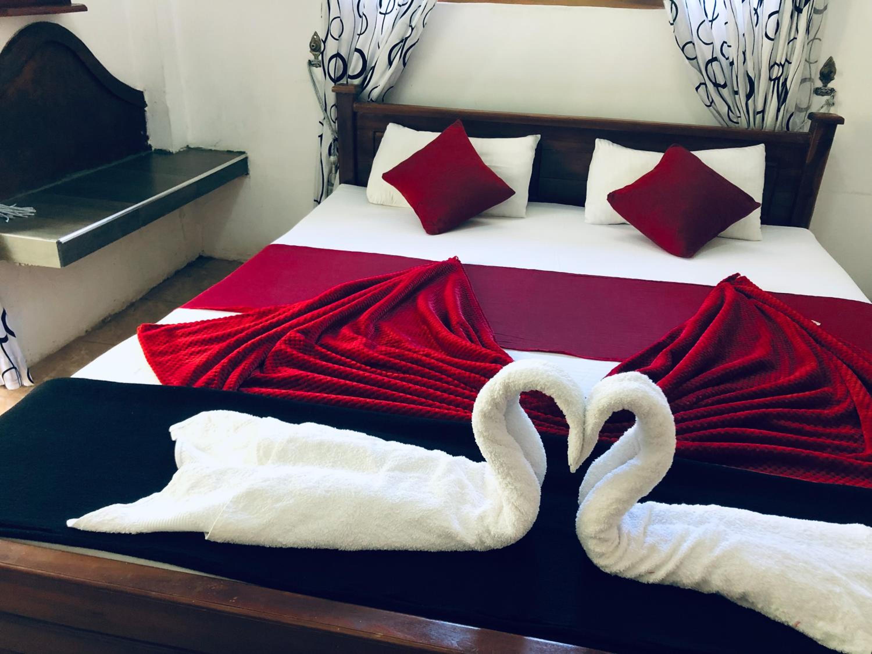 Standard Double Room - Photo 14