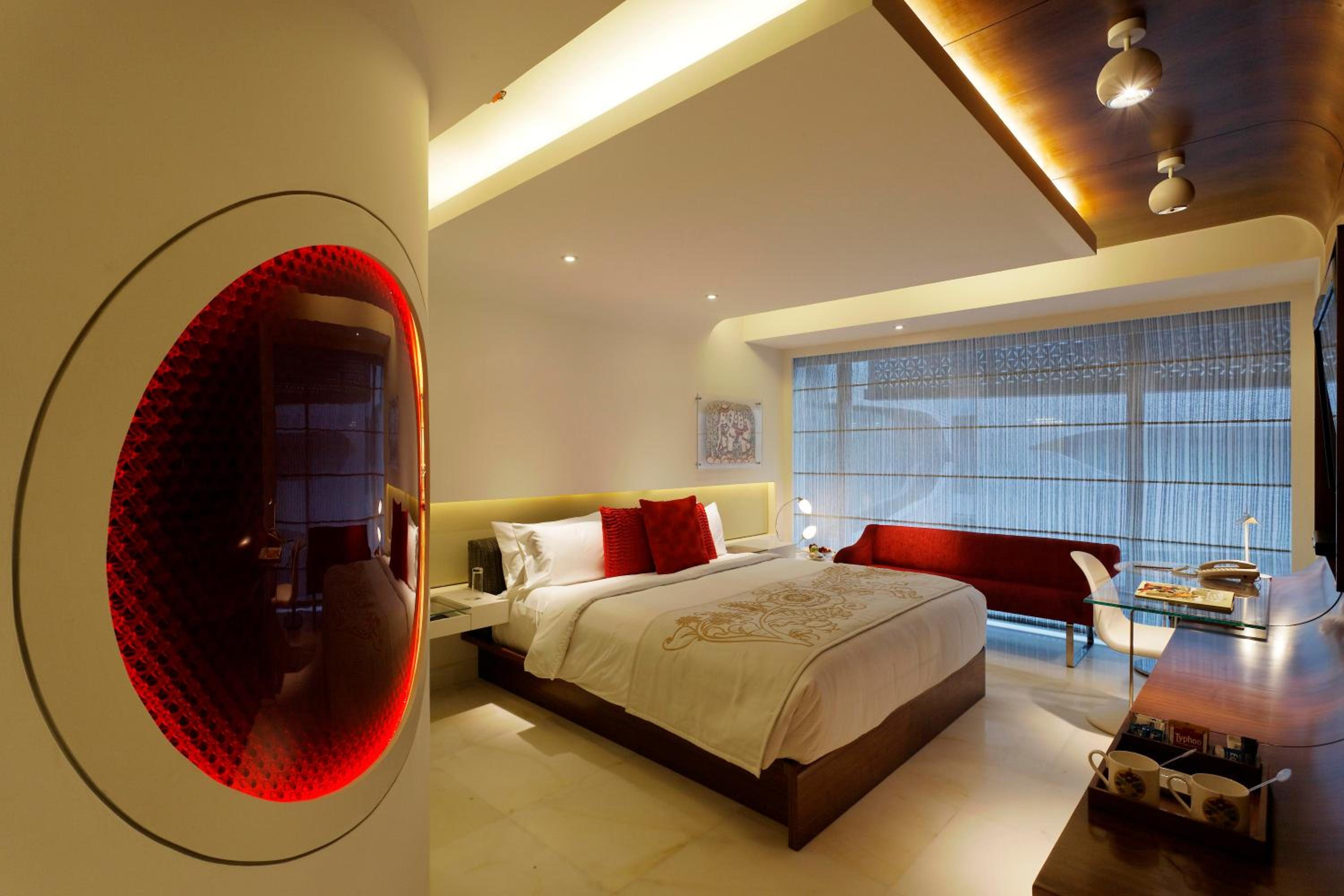 Courtyard Room (20% off on session of Spa ,15% Off on Laundry service ,Complimentary Welcome Drink on arrival) Courtyard Room (20% off on session of Spa ,15% Off on Laundry service ,Complimentary Welcome Drink on arrival)