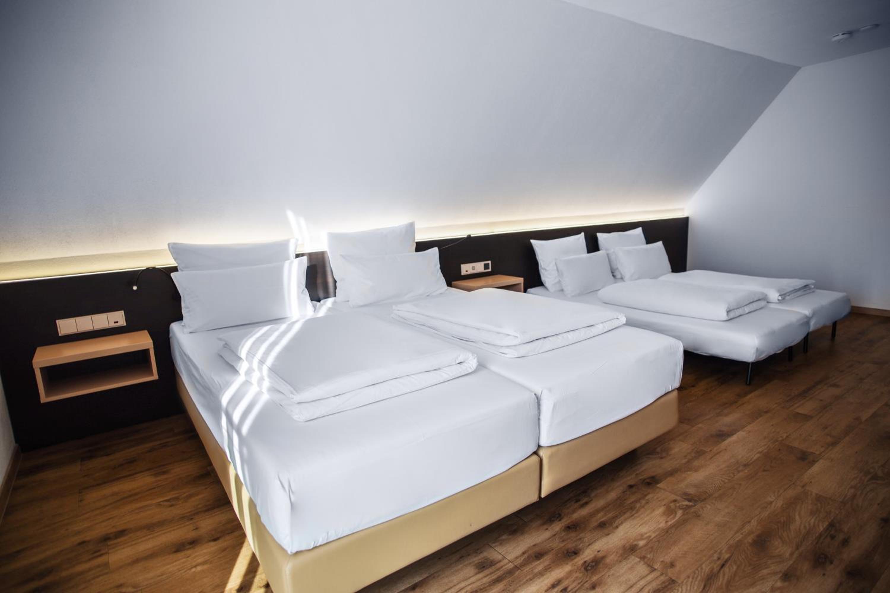 Quadruple Room with Shower