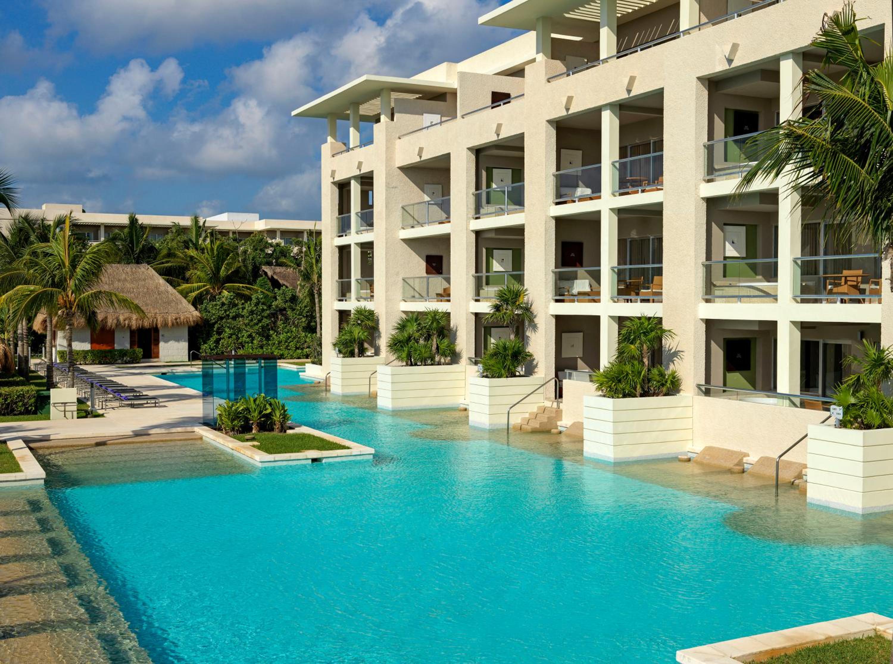 The Reserve Master Suite -Swim Up