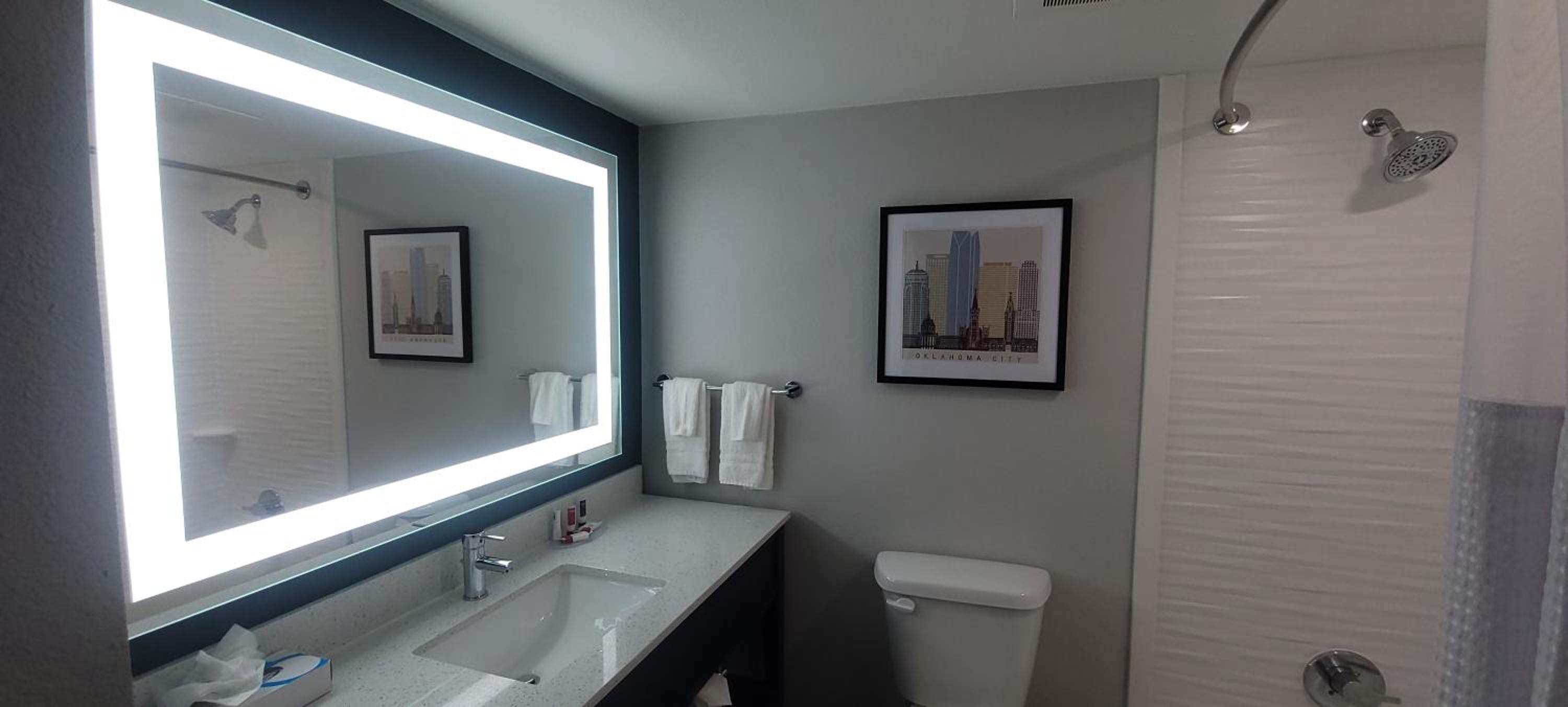 Standard King Room - Non Smoking - Photo 10