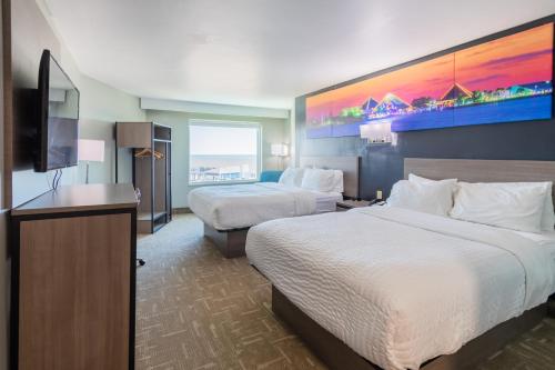 Accessible Suite with Two Queen Beds Sofabed - Non Smoking photo 2