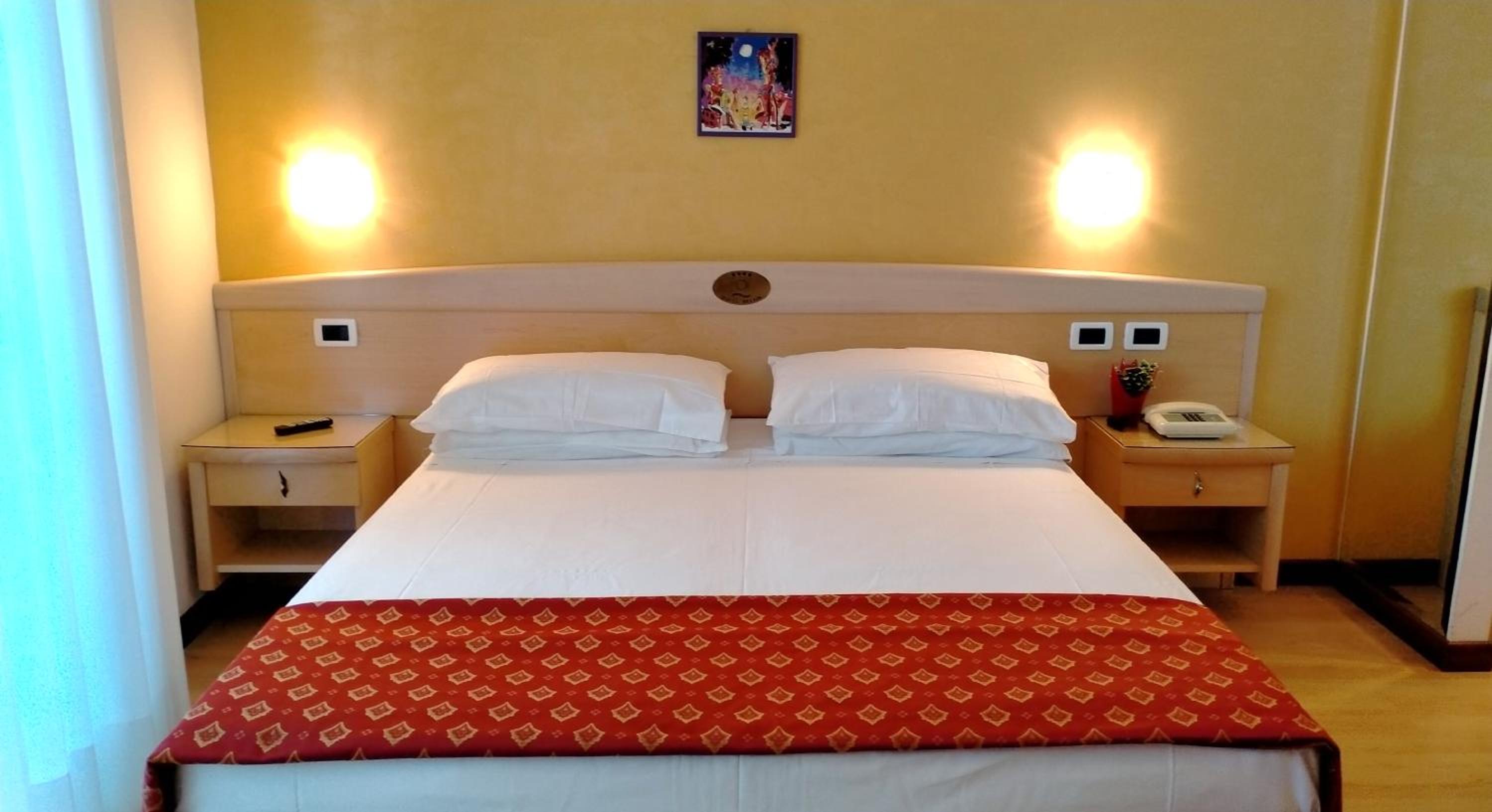 Double or Twin Room photo 2