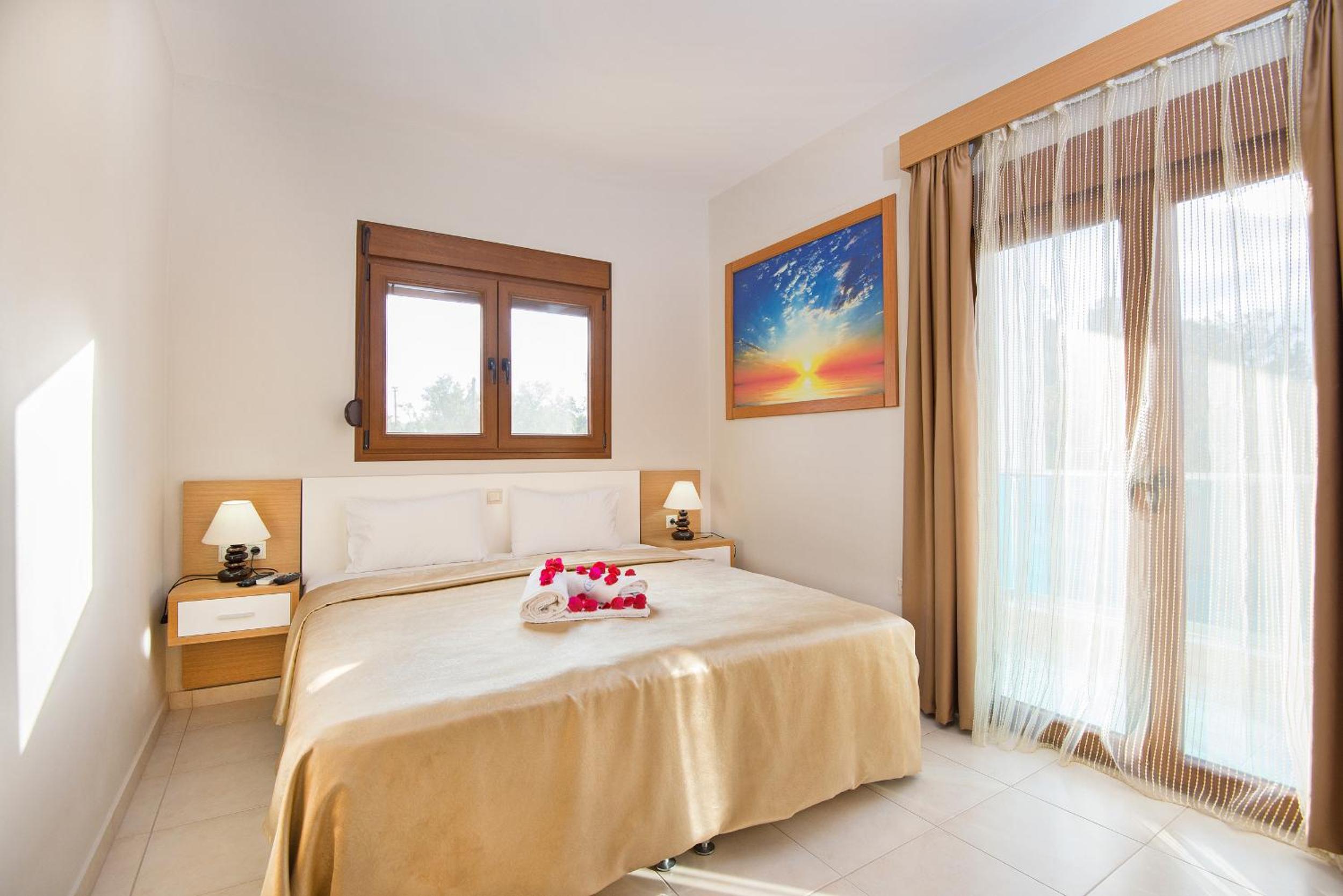 Villa with Private Pool (4 Adults)