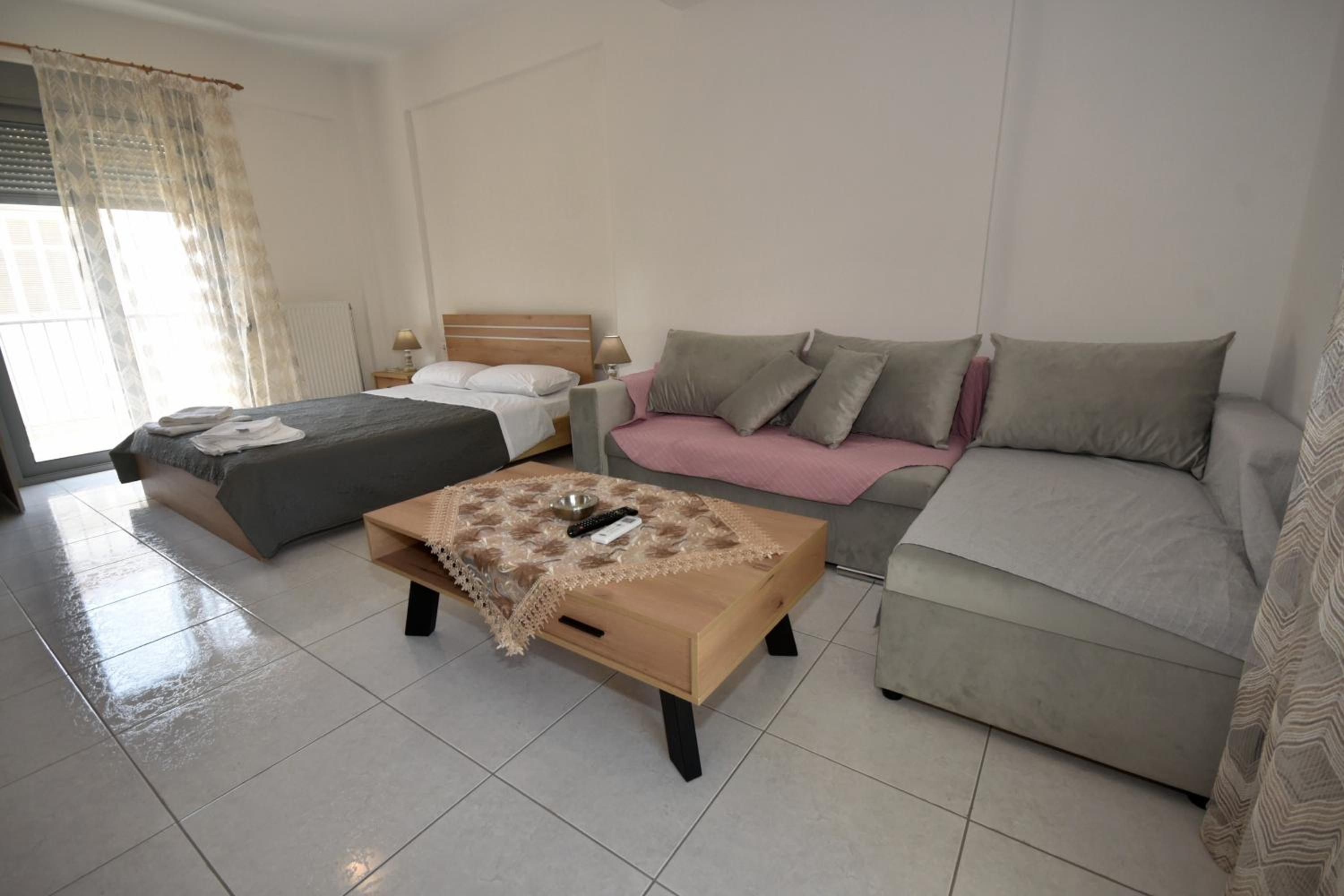 Double Room - Photo 3