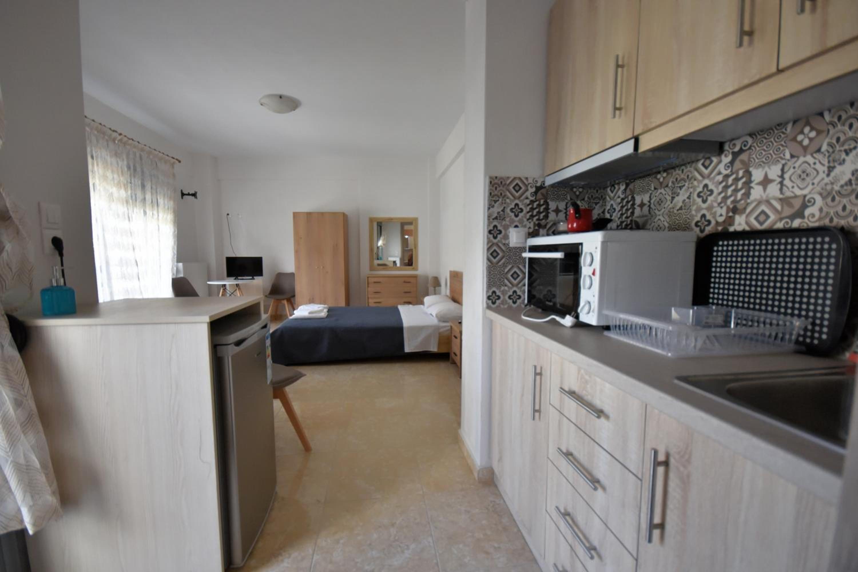 Double Room - Photo 7