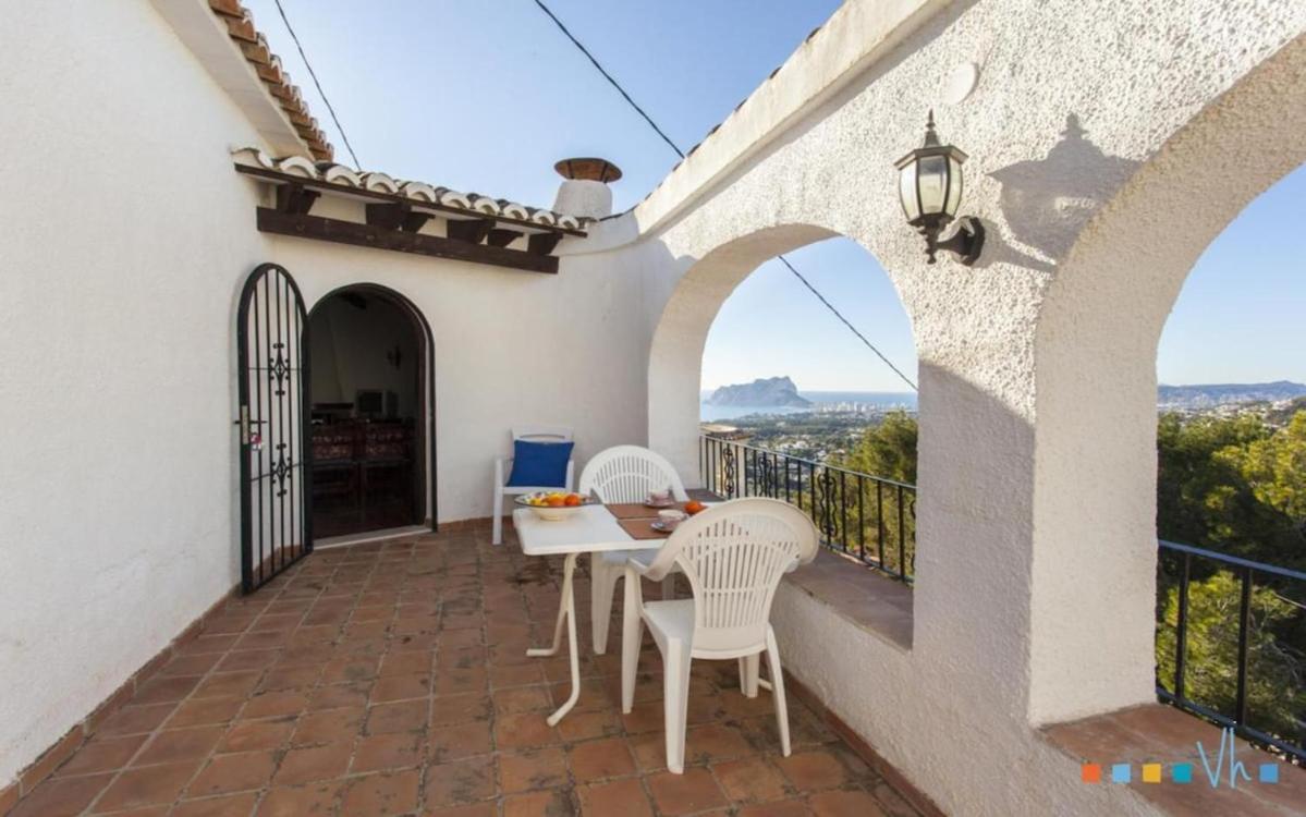 Three-Bedroom Villa photo 2