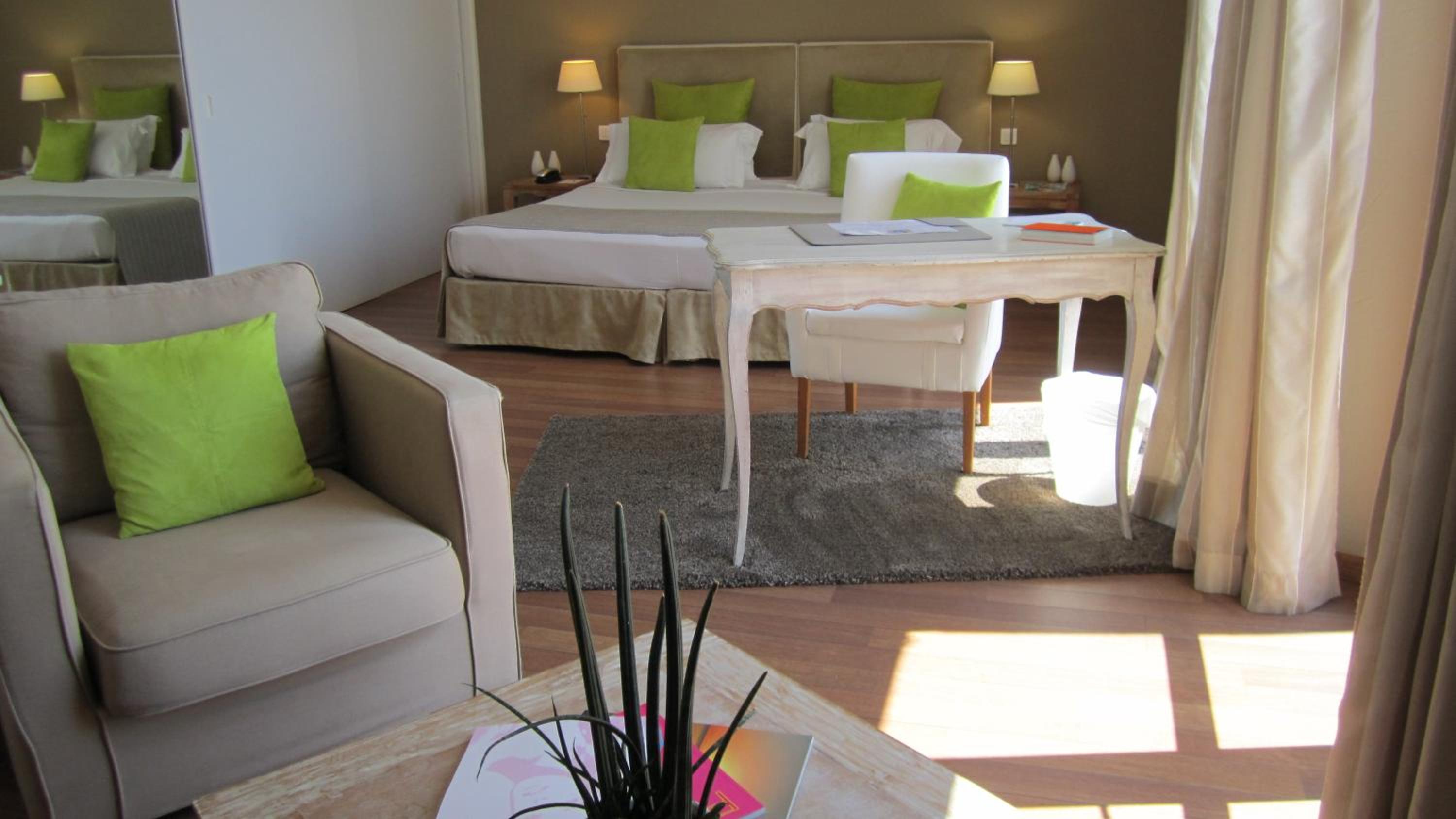 Junior Suite with Terrace and Sea View