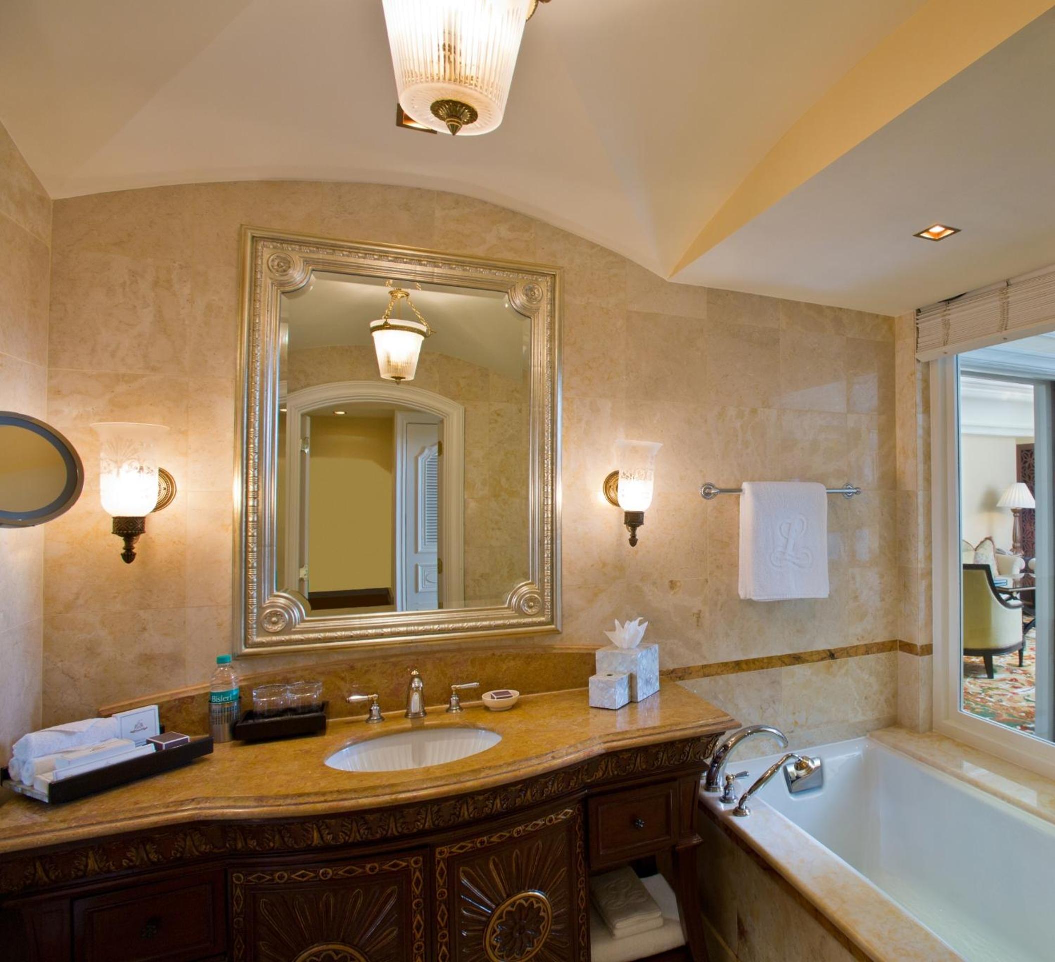 Premier Room - Photo 3