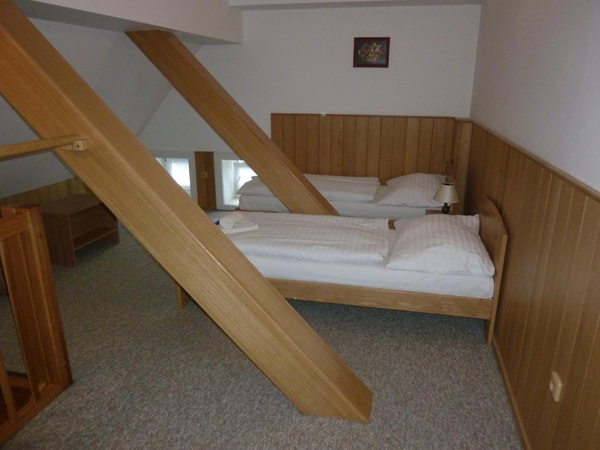 Family Room with Private Bathroom photo 2
