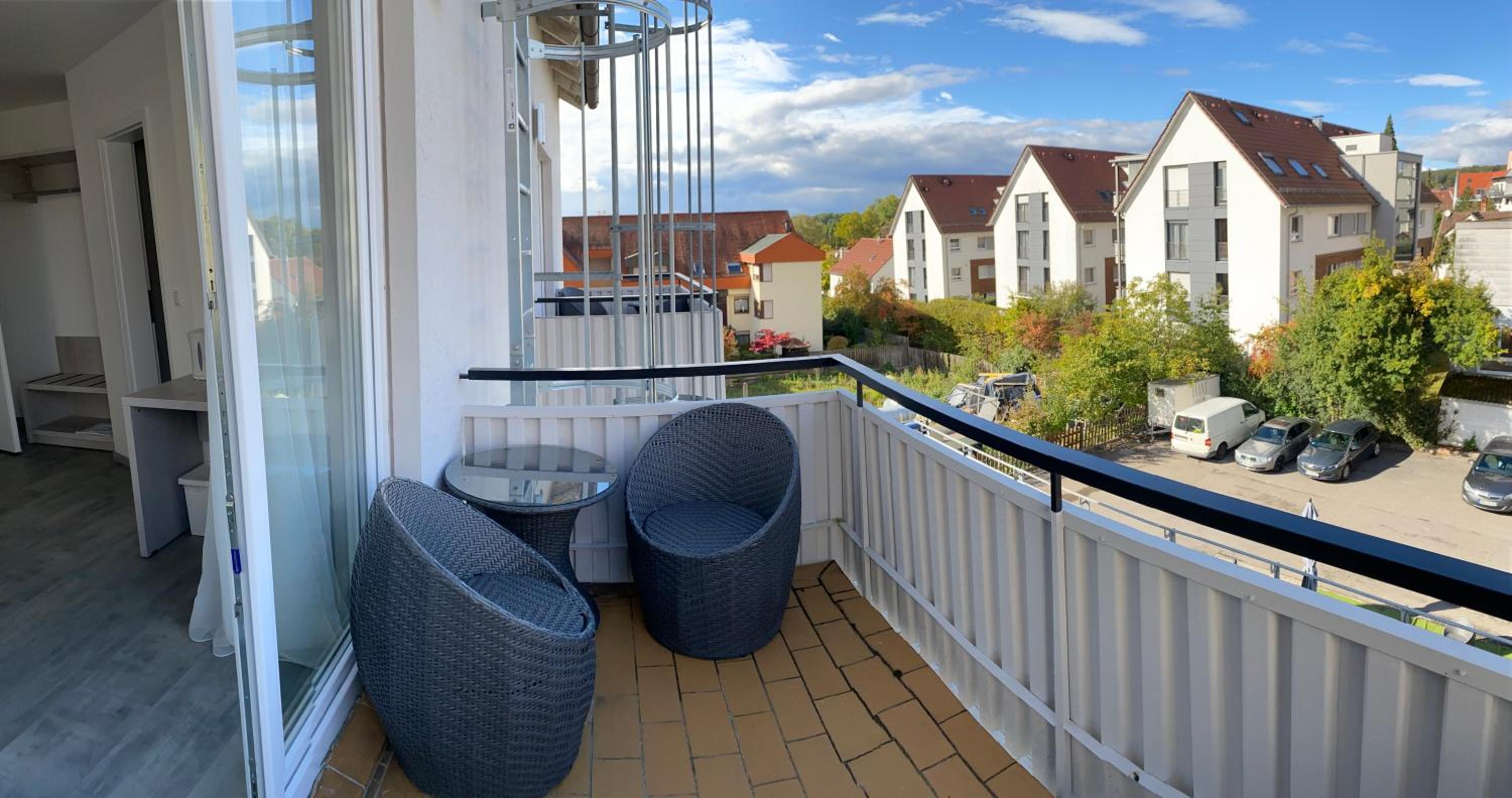 Twin Room with Balcony - Photo 7